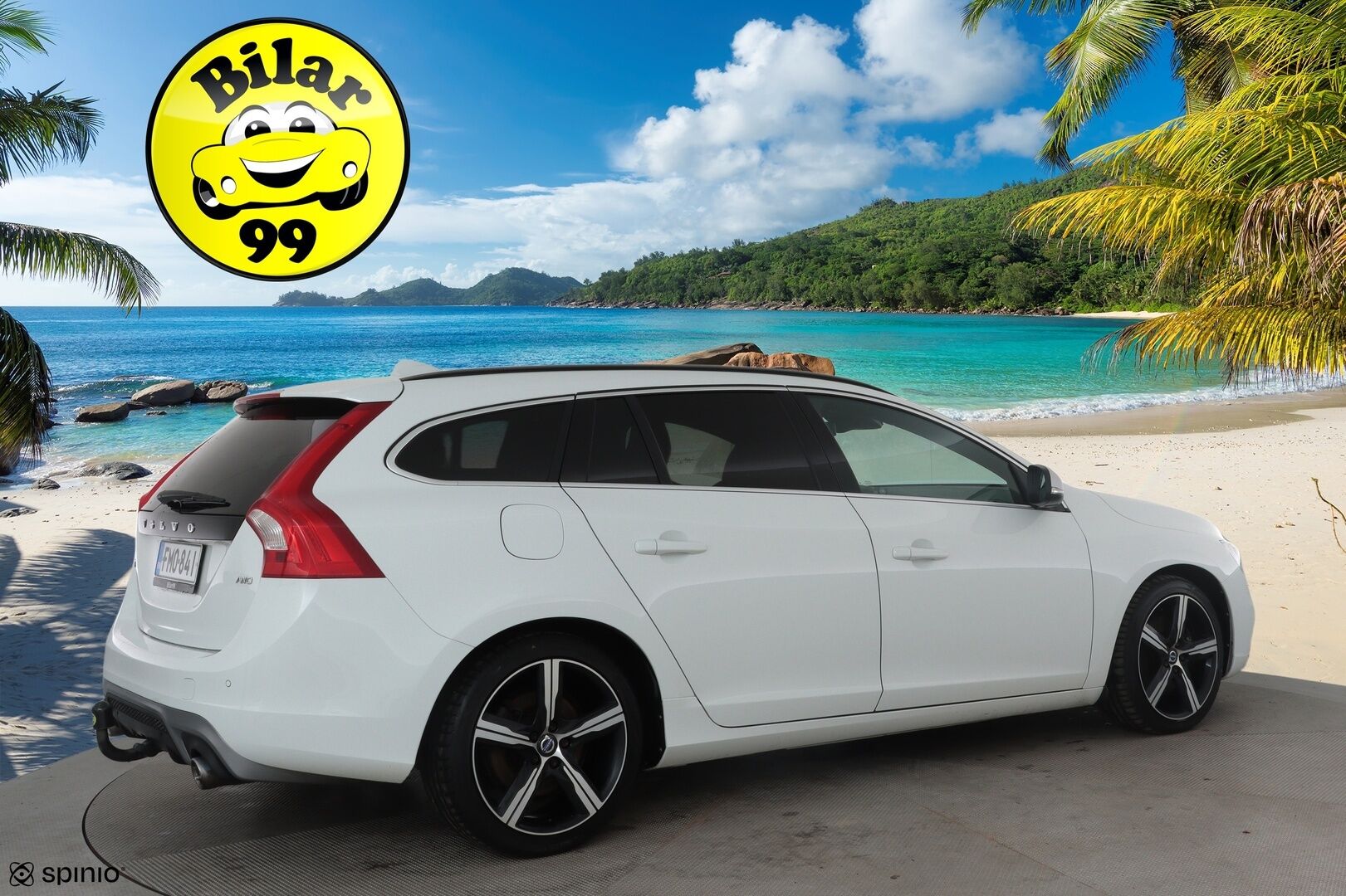 Volvo V60 2017 D4 AWD R-Design aut *Vakkari / Webasto / Koukku / Navi / Sporttipenkit / P.tutka / KeylessGo / Digimittaristo* - Suomi-auto / Kahdet renkaat aluvanteilla / Merkkihuollettu