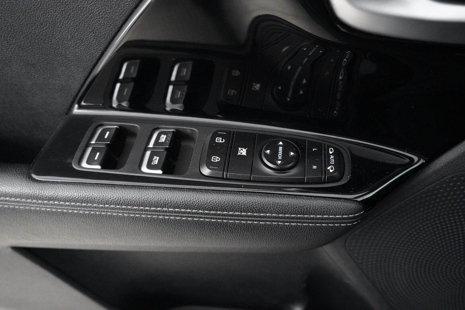 Kia Niro 2017 1,6 GDI Hybrid EX DCT - Vakkari | Kamera | Ratinlämmitin | BT | Nav | Suomi-auto | Juuri huollettu
