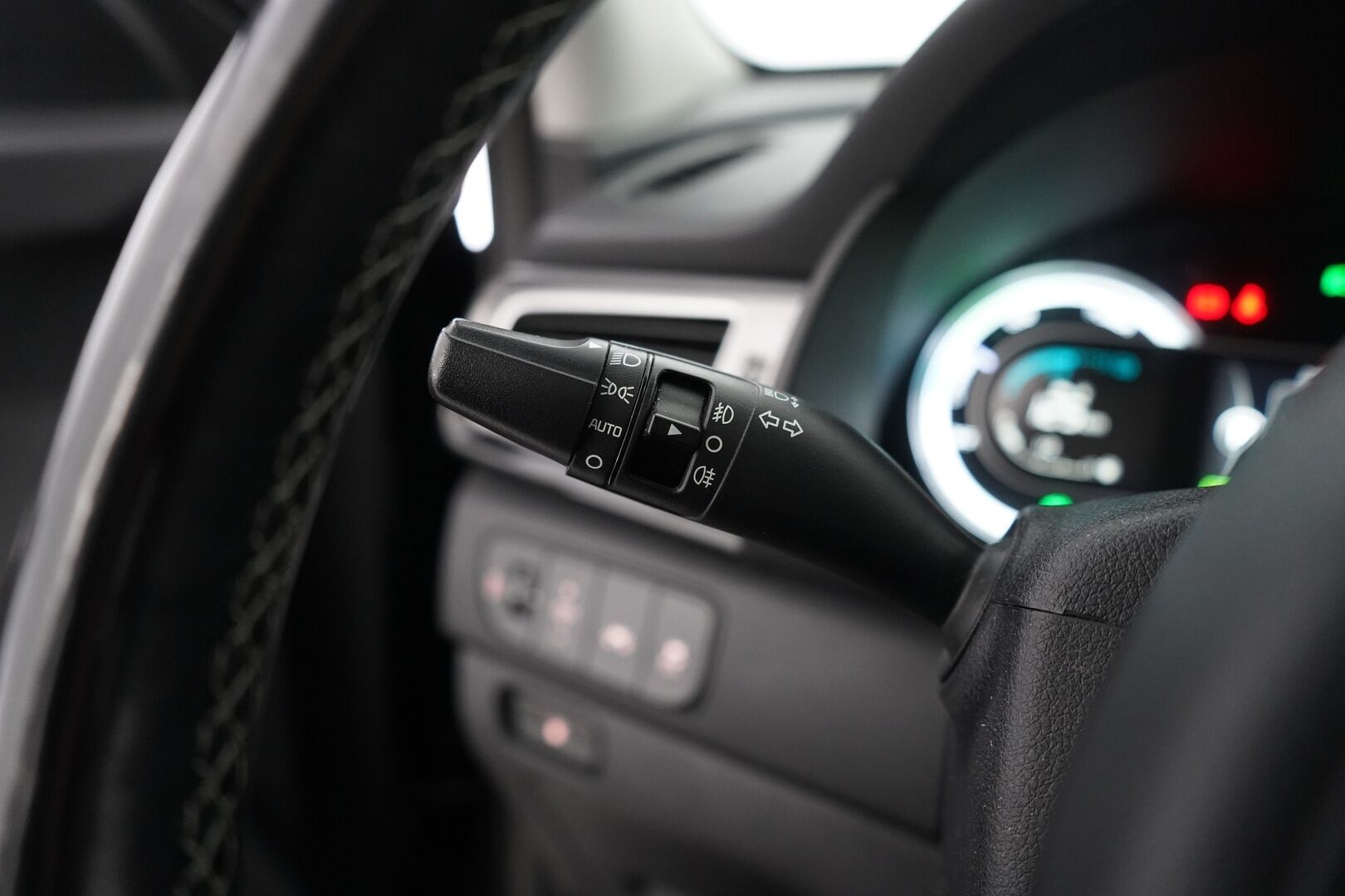 Kia Niro 2017 1,6 GDI Hybrid EX DCT - Vakkari | Kamera | Ratinlämmitin | BT | Nav | Suomi-auto | Juuri huollettu