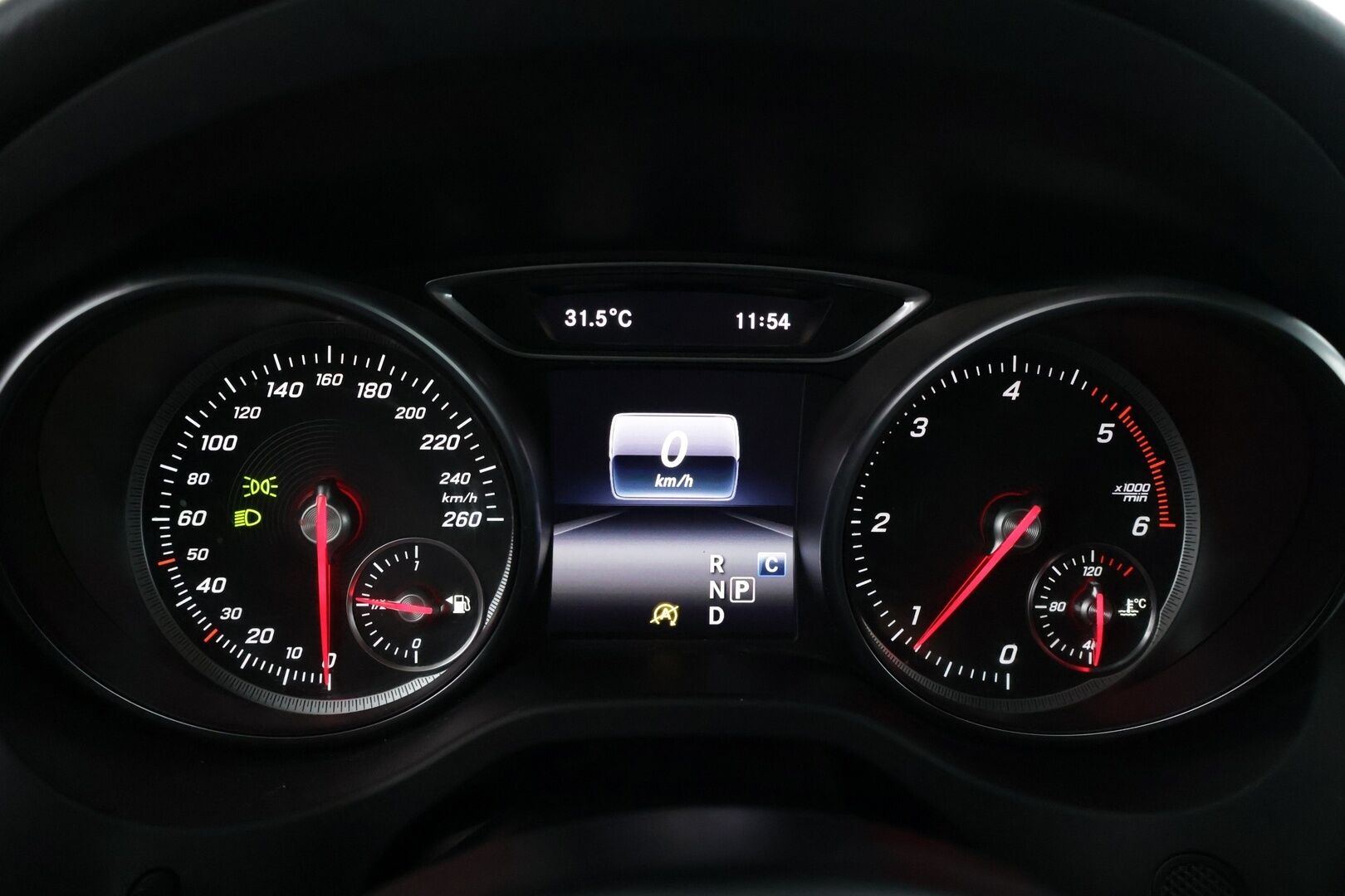 Mercedes-Benz CLA 2018 180 d A Shooting Brake Premium Business * Webasto / LED / P-Kamera / SportPenkit * - * Facelift / Suomi-Auto / Fiksusti huollettu / 2x hyvät renkaat Mersun omilla alumiinivanteilla *