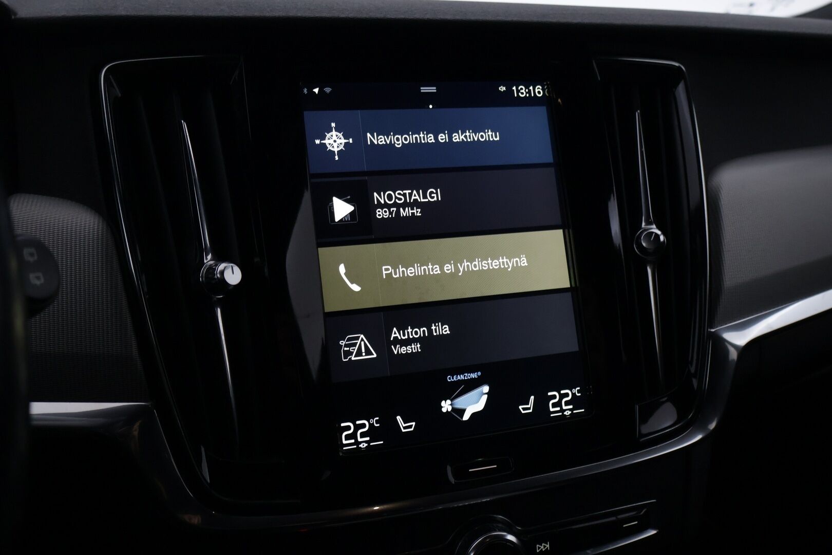 Volvo V90 2017 D5 AWD R-Design aut - | Webasto | Koukku Alletaittuva | ACC | Premium Audio | VOC | LED | Sport Istuimet | Ei AdBlue-järjestelmää |