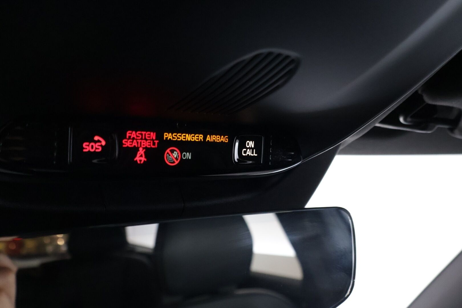 Volvo V90 2017 D5 AWD R-Design aut - | Webasto | Koukku Alletaittuva | ACC | Premium Audio | VOC | LED | Sport Istuimet | Ei AdBlue-järjestelmää |