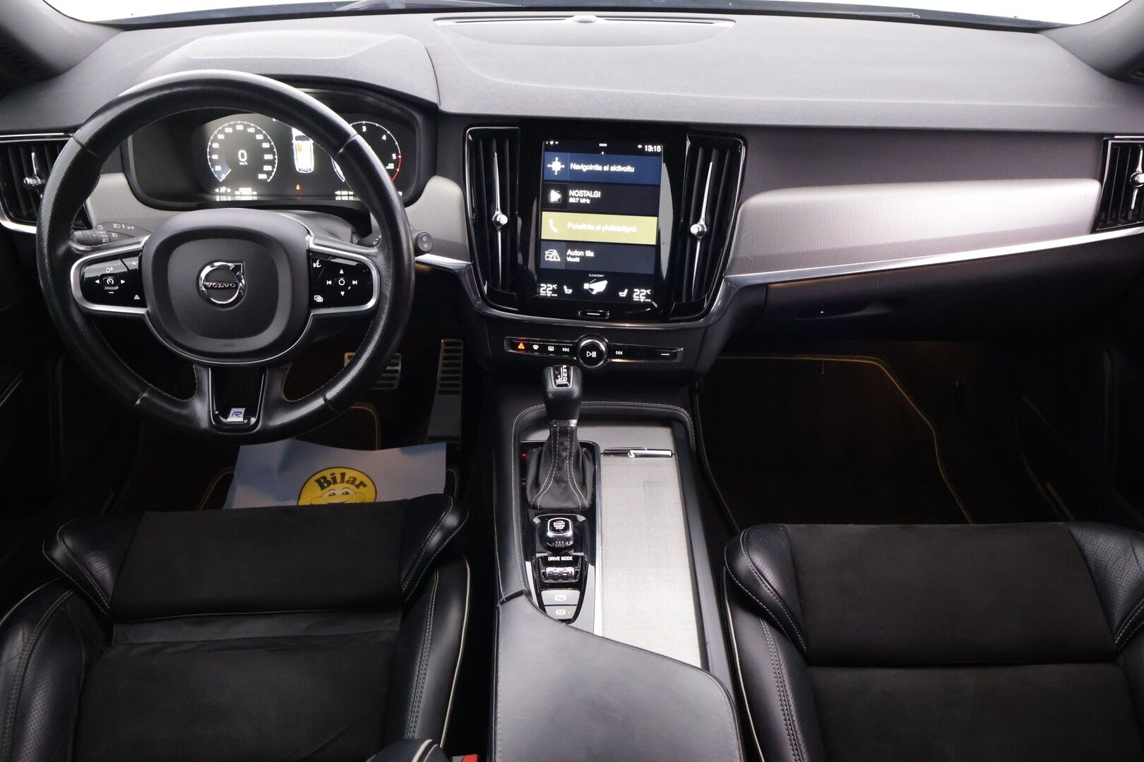 Volvo V90 2017 D5 AWD R-Design aut - | Webasto | Koukku Alletaittuva | ACC | Premium Audio | VOC | LED | Sport Istuimet | Ei AdBlue-järjestelmää |