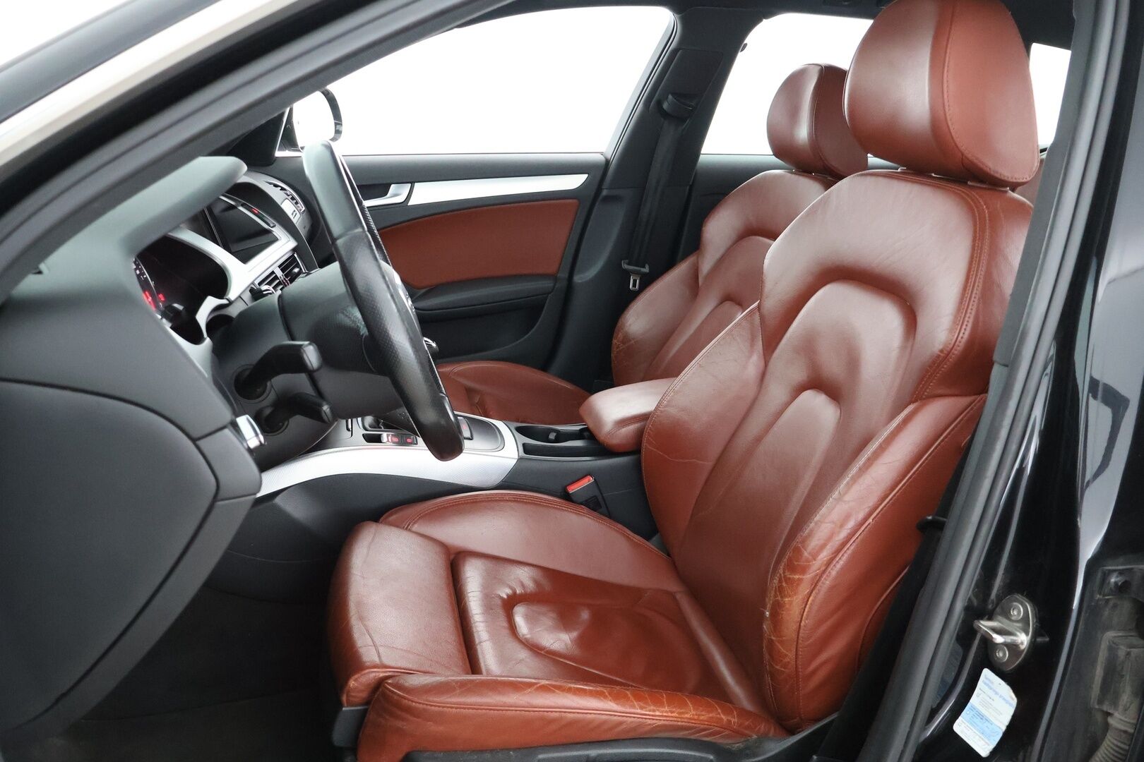 Audi A4 2008 A4 Farmari (AC) 4ov 1984cm3 | YritysOutlet - Myydään vain yrityksille - Vakkari | Nahat | Vetokoukku | 7kk leimaa!