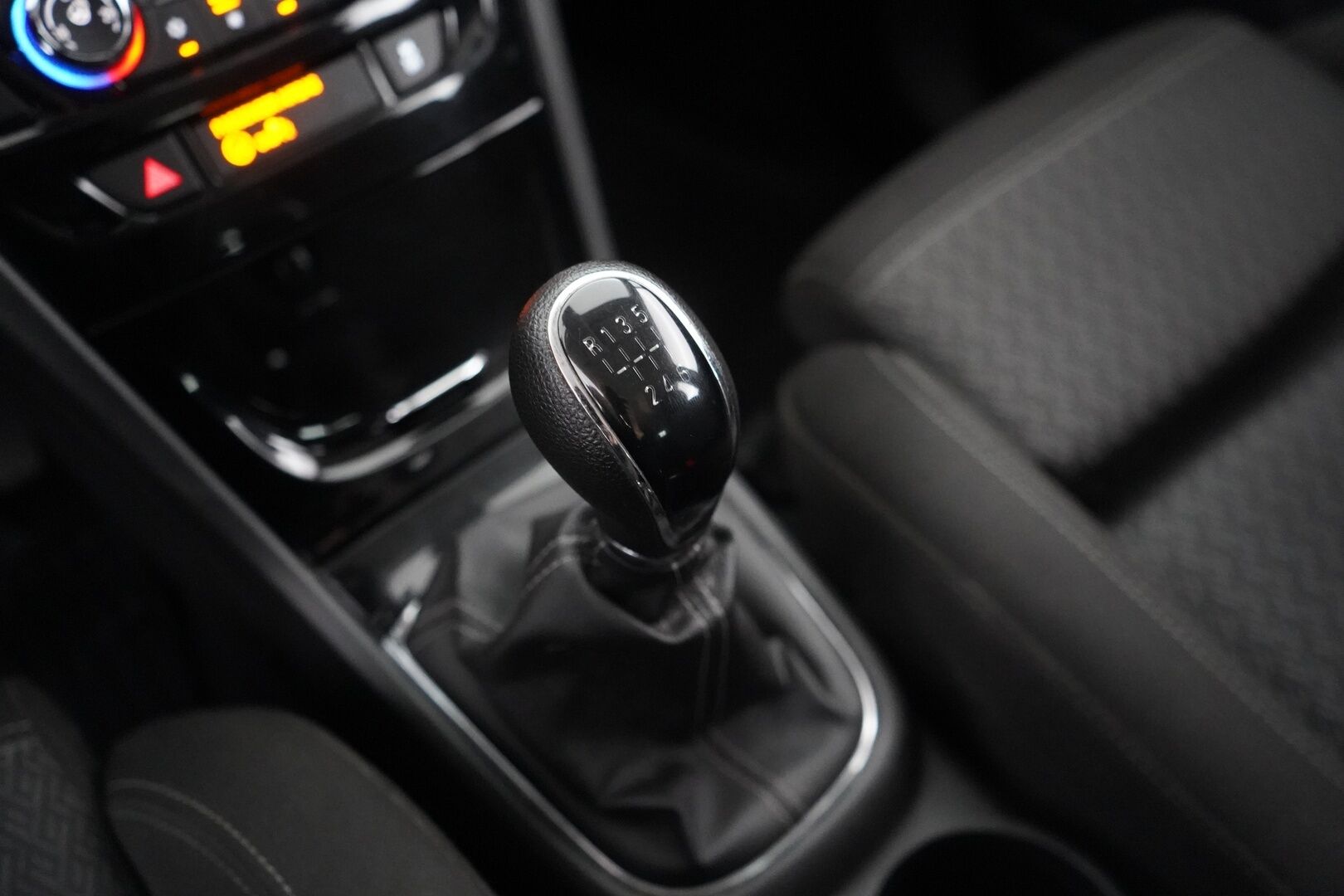 Opel Mokka 2017 X Enjoy 1,6 CDTI ecoFLEX Start/Stop 100kW MT6 - Vakkari | Tutkat | Koukku | Lohko + puhallin | Suomi-auto | 