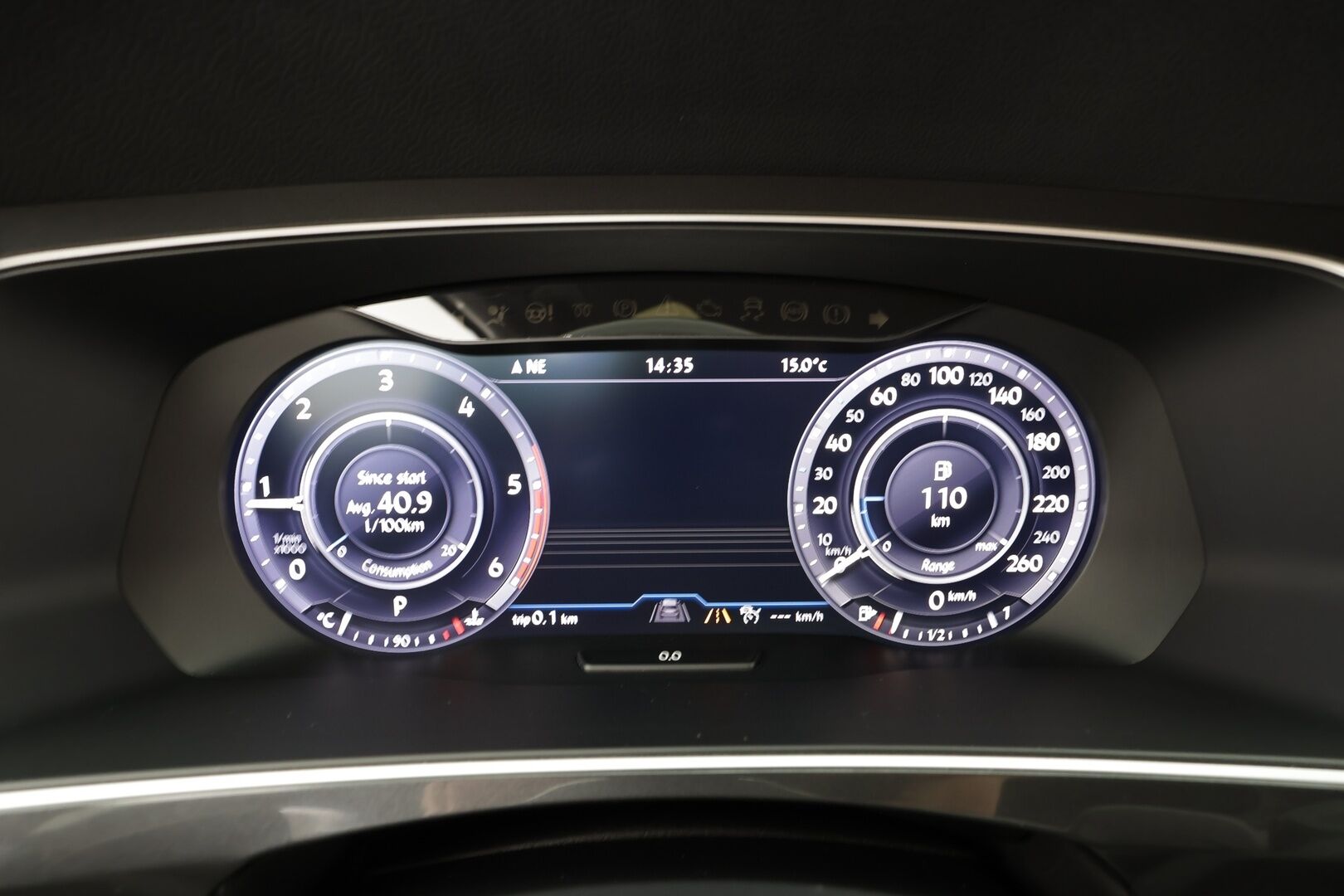 Volkswagen Tiguan 2017 R-line Highline 2,0 TDI SCR (240 hv) 4MOTION DSG * ACC / P.kamera / Webasto / Adapt.LED / Dynaudio / Navi * - Muistipenkki / Koukku / Suomi-auto / Kahdet renkaat aluvanteilla 