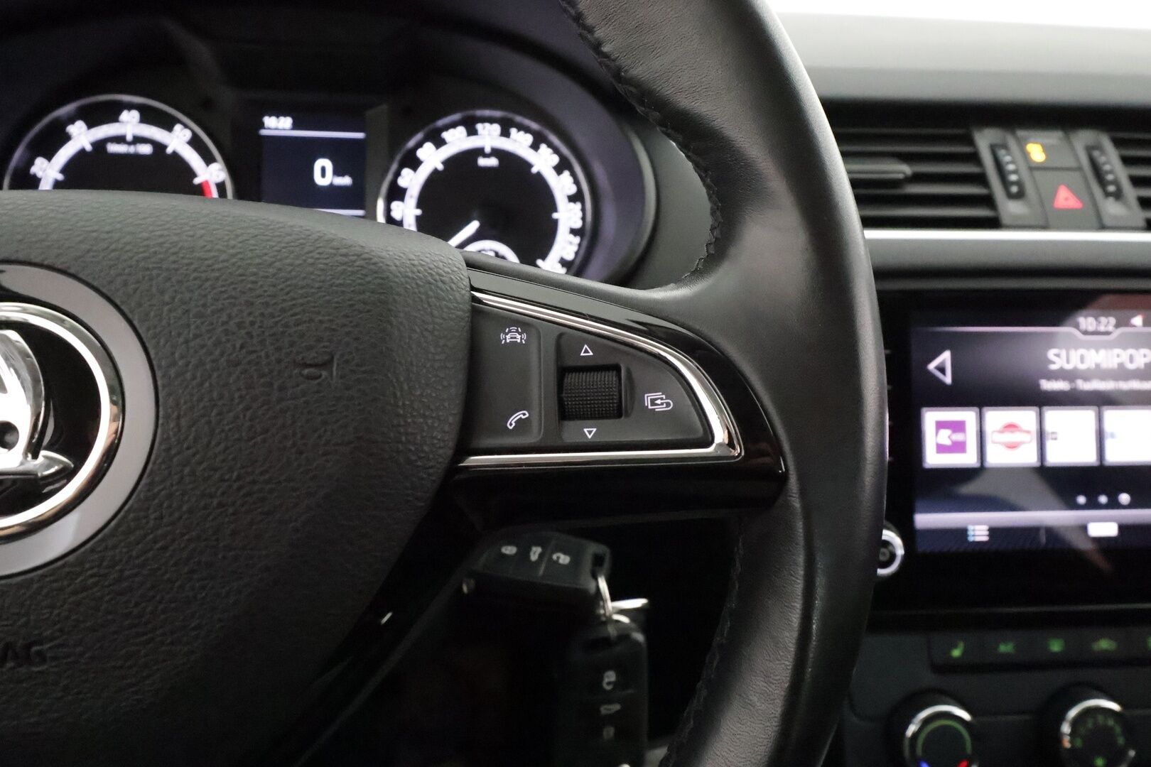 Skoda Octavia 2018 1,0 TSI Ambition** Webasto /  Apple&Android - 1-om Suomi-auto