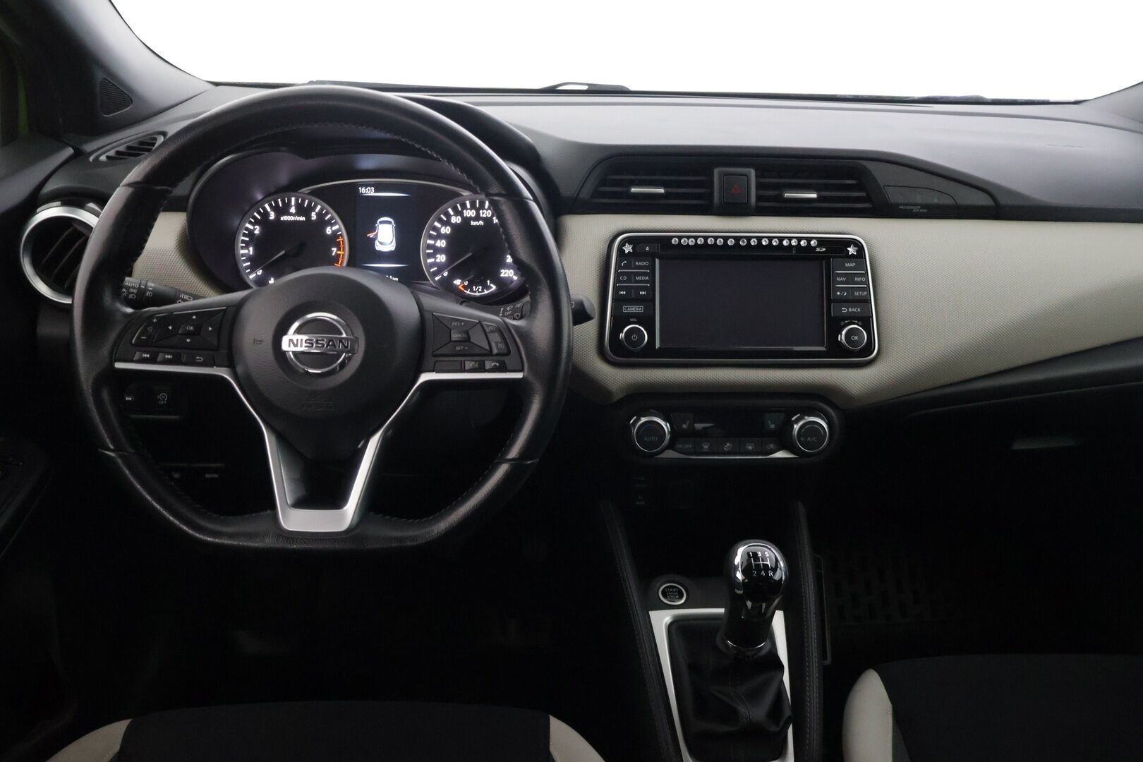 Nissan Micra 2018 IG-T 90 S/S N-Connecta 5M/T Tech pack - | 360 kamera | BOSE- audio | Avaimeton kulku ja käynnistys | Lohkolämmitin ja sisätilalämmitin | Vakionopeussäädin | Kaistavahti | Katveavustin | Navi |
