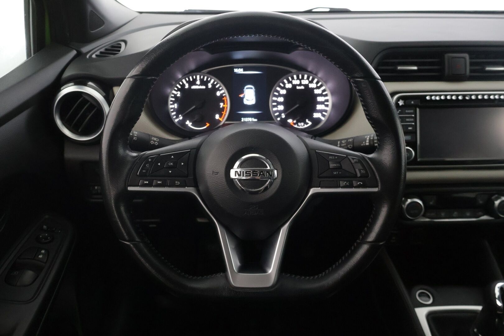 Nissan Micra 2018 IG-T 90 S/S N-Connecta 5M/T Tech pack - | 360 kamera | BOSE- audio | Avaimeton kulku ja käynnistys | Lohkolämmitin ja sisätilalämmitin | Vakionopeussäädin | Kaistavahti | Katveavustin | Navi |
