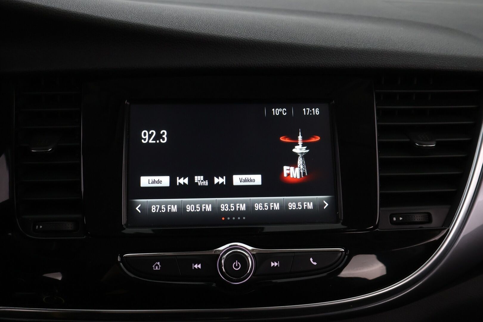 Opel Mokka 2017 X Enjoy 1,4 Turbo 103kW AT6 * Suomiauto / Vetokoukku / Vakkari / LED / Lohko+sisäpistoke / P-tutkat! - Metalliväri / Särmä huoltohistoria / 2x renkaat aluvantein!