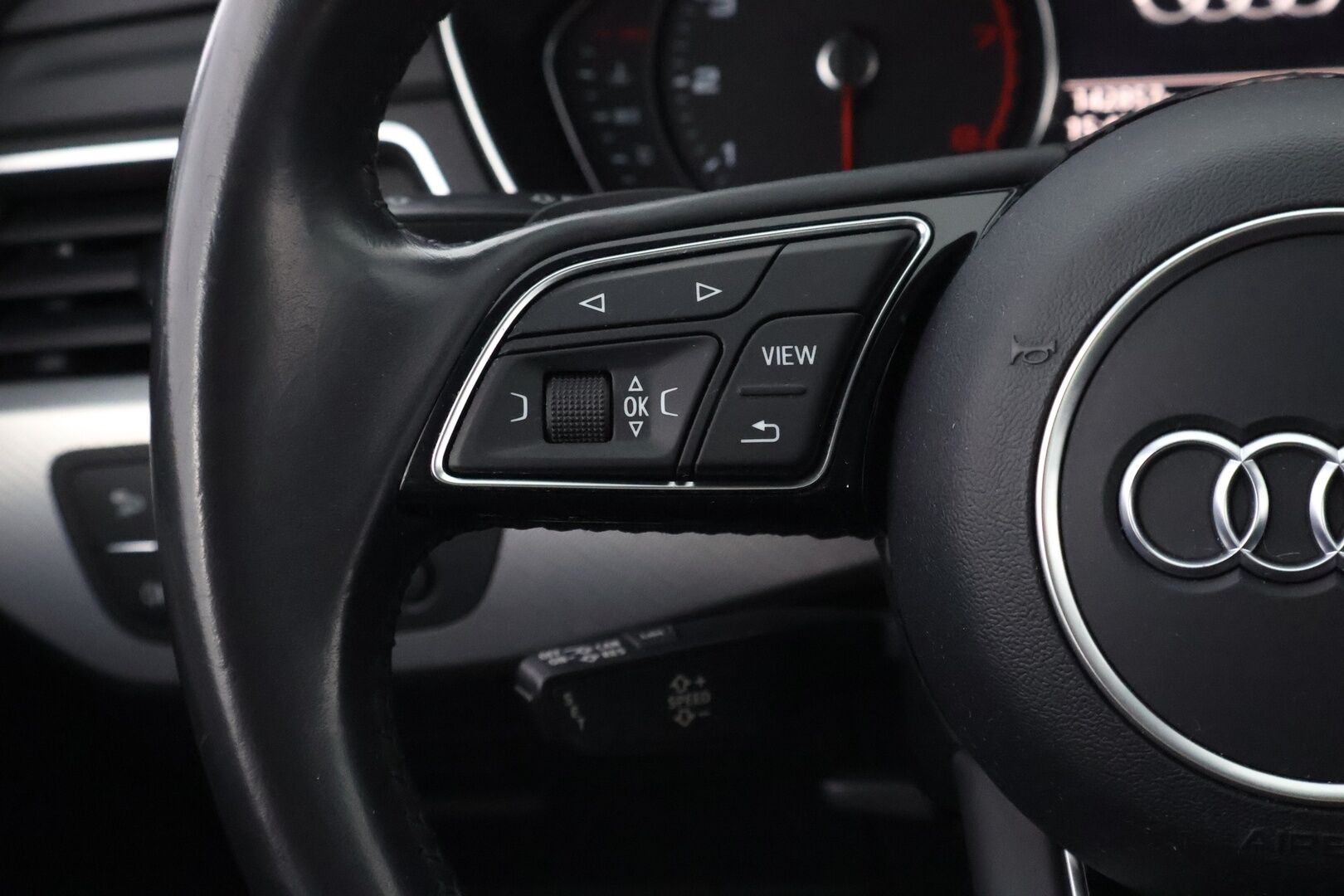 Audi A5 2018 Sportback Business Sport Comfort Edition 1,4 TFSI * Webasto / Matrix LED / Audi Sound System / Vetokoukku / Peruutustutkat - Suomiauto / 2x Renkaat Alkuperäisvantein / Jakopää hiljattain tehty! - HULLU BLACKWEEK KORKOTARJOUS 2,49%