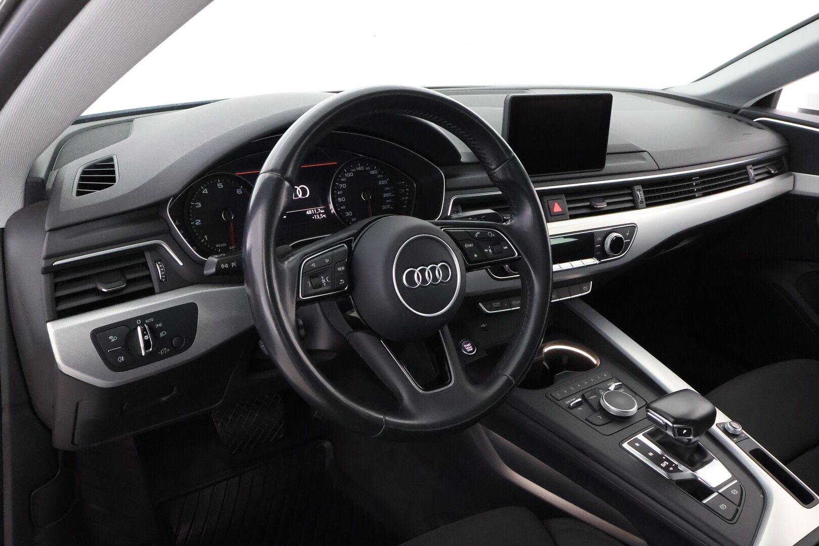 Audi A5 2018 Sportback Business Sport Comfort Edition 1,4 TFSI * Webasto / Matrix LED / Audi Sound System / Vetokoukku / Peruutustutkat - Suomiauto / 2x Renkaat Alkuperäisvantein / Jakopää hiljattain tehty! - HULLU BLACKWEEK KORKOTARJOUS 2,49%