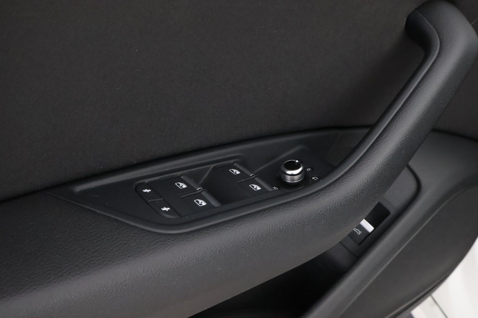 Audi A5 2018 Sportback Business Sport Comfort Edition 1,4 TFSI * Webasto / Matrix LED / Audi Sound System / Vetokoukku / Peruutustutkat - Suomiauto / 2x Renkaat Alkuperäisvantein / Jakopää hiljattain tehty! - HULLU BLACKWEEK KORKOTARJOUS 2,49%