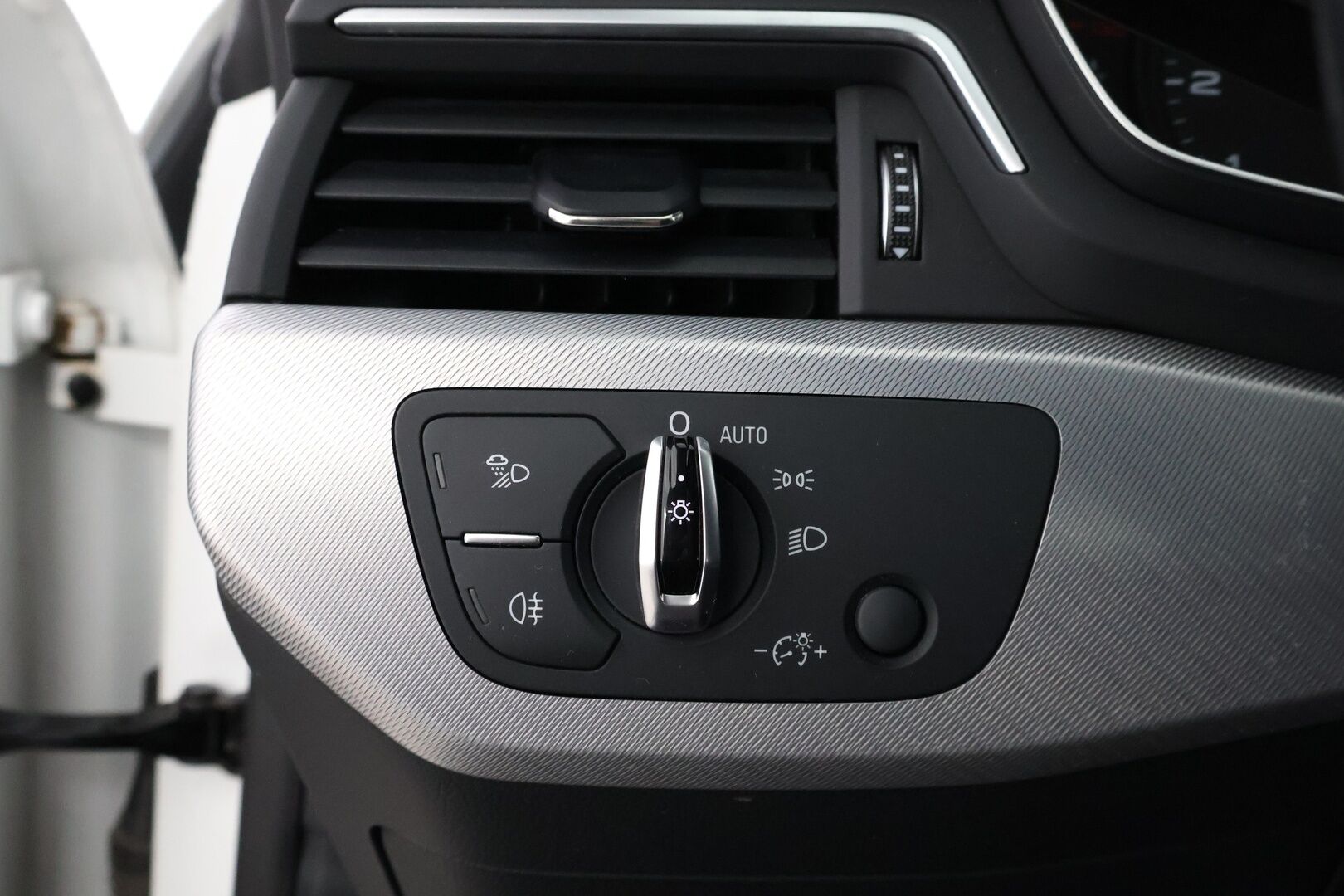 Audi A5 2018 Sportback Business Sport Comfort Edition 1,4 TFSI * Webasto / Matrix LED / Audi Sound System / Vetokoukku / Peruutustutkat - Suomiauto / 2x Renkaat Alkuperäisvantein / Jakopää hiljattain tehty! - HULLU BLACKWEEK KORKOTARJOUS 2,49%