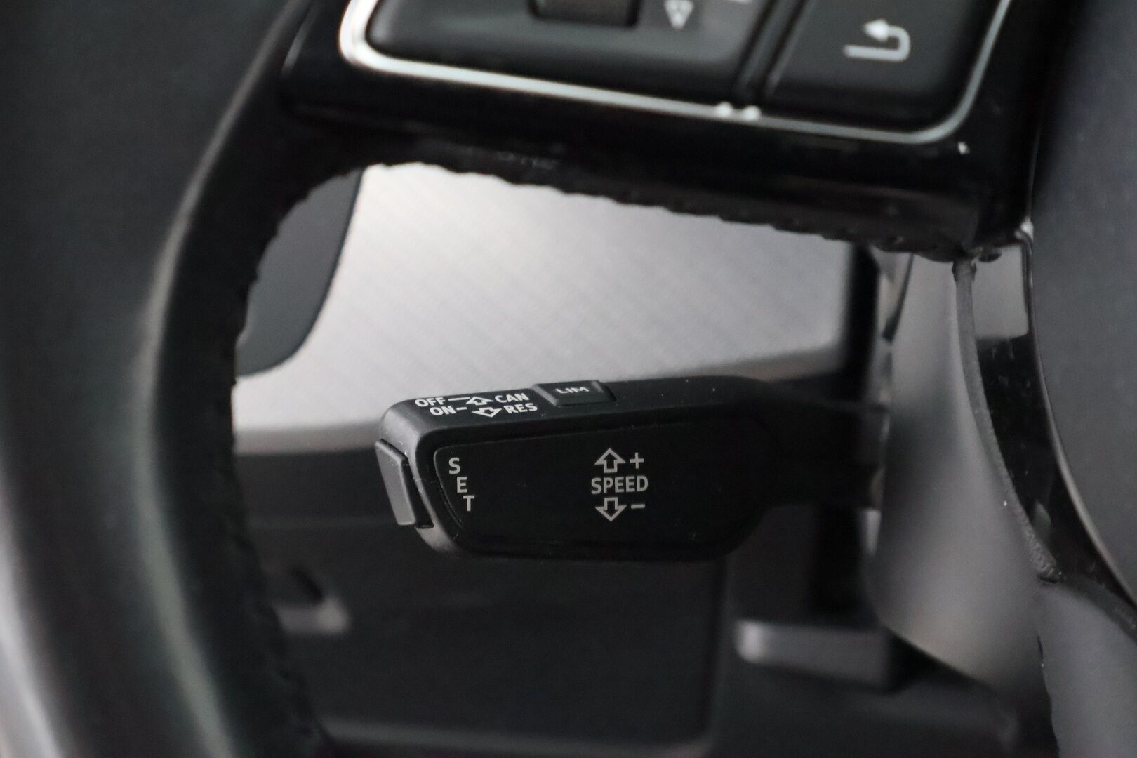 Audi A5 2018 Sportback Business Sport Comfort Edition 1,4 TFSI * Webasto / Matrix LED / Audi Sound System / Vetokoukku / Peruutustutkat - Suomiauto / 2x Renkaat Alkuperäisvantein / Jakopää hiljattain tehty!