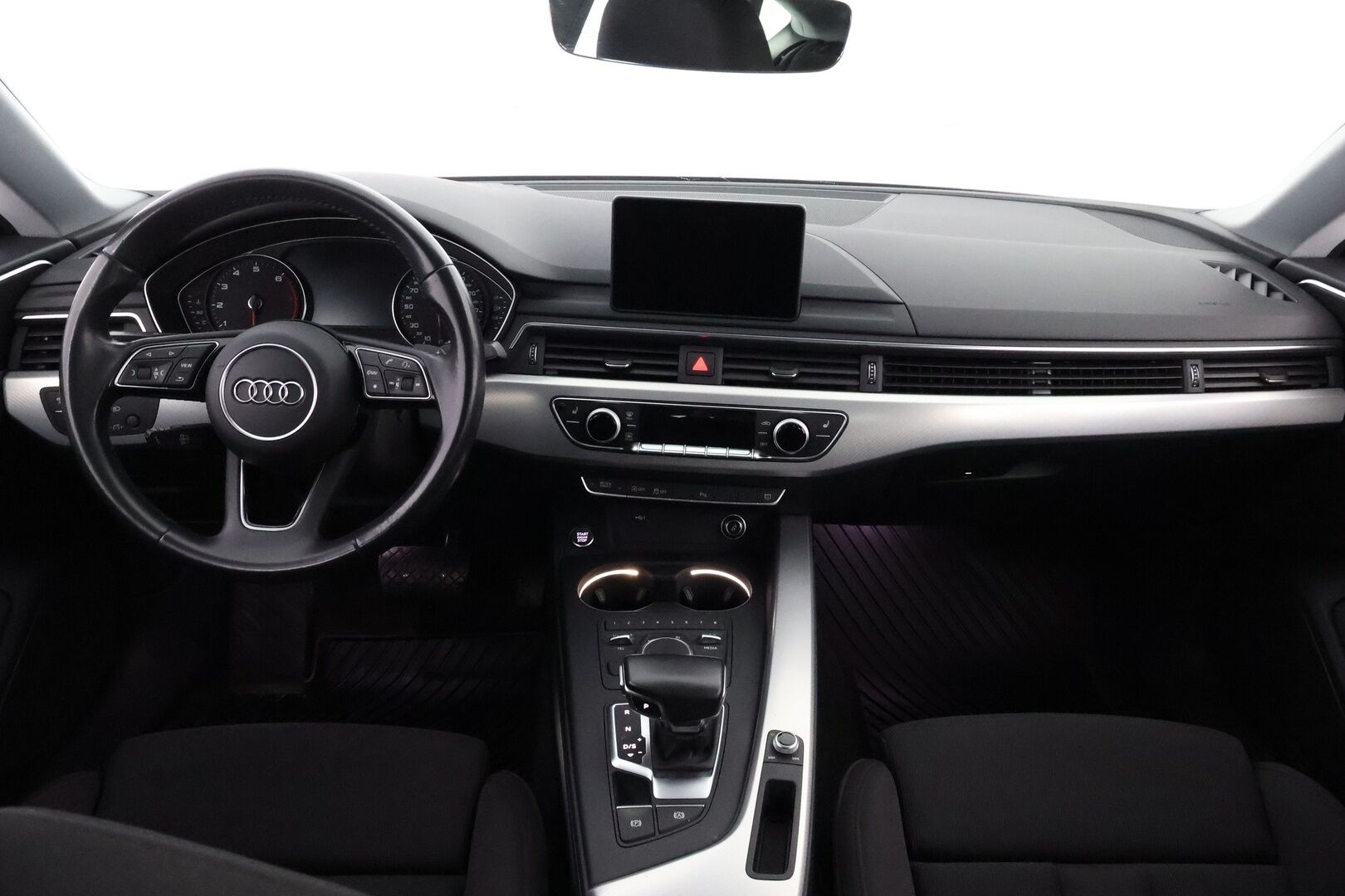 Audi A5 2018 Sportback Business Sport Comfort Edition 1,4 TFSI * Webasto / Matrix LED / Audi Sound System / Vetokoukku / Peruutustutkat - Suomiauto / 2x Renkaat Alkuperäisvantein / Jakopää hiljattain tehty! - HULLU BLACKWEEK KORKOTARJOUS 2,49%