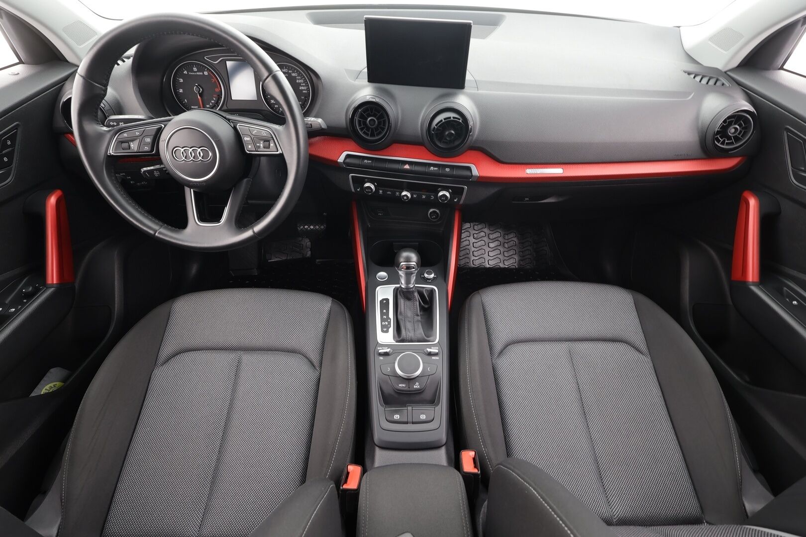 Audi Q2 2018 Business Sport 1,4 TFSI COD 110 kW S tronic * Webasto / Adapt.Vakkari / LED / Audi Smartphone / KeyLess / Peruutustutka - Kahdet renkaat aluvanteilla - HULLUT AVAJAISHULINAT KORKOTARJOUS 3,29 %