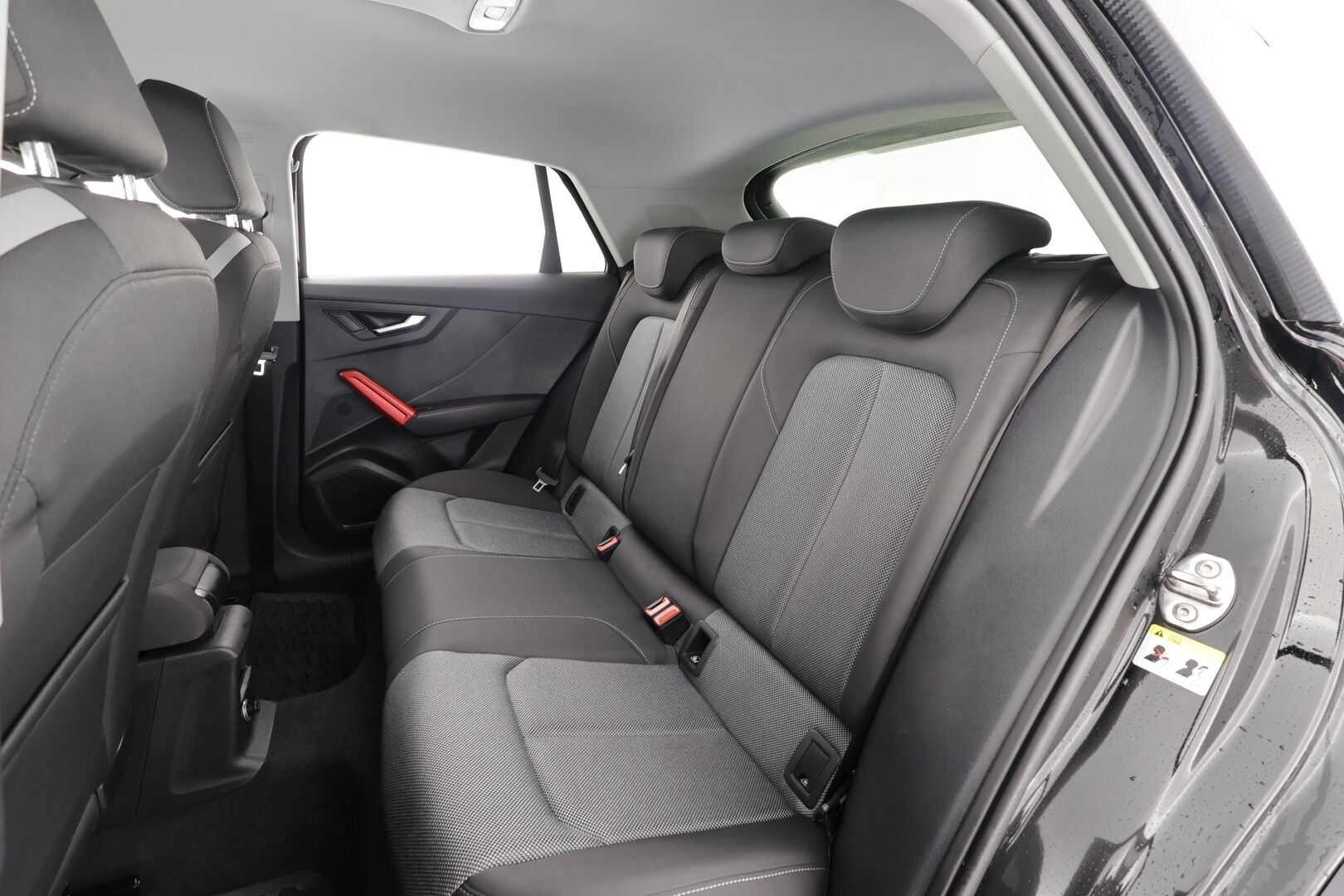 Audi Q2 2018 Business Sport 1,4 TFSI COD 110 kW S tronic * Webasto / Adapt.Vakkari / LED / Audi Smartphone / KeyLess / Peruutustutka - Kahdet renkaat aluvanteilla - HULLUT AVAJAISHULINAT KORKOTARJOUS 3,29 %