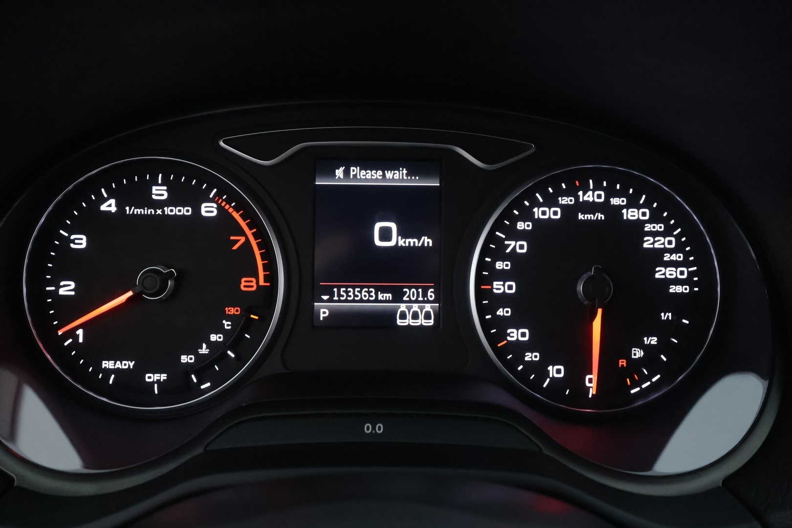 Audi Q2 2018 Business Sport 1,4 TFSI COD 110 kW S tronic * ACC / Webasto / LED / P.Tutka / Audi Smartphone / Keyless * - Kahdet renkaat aluvanteilla