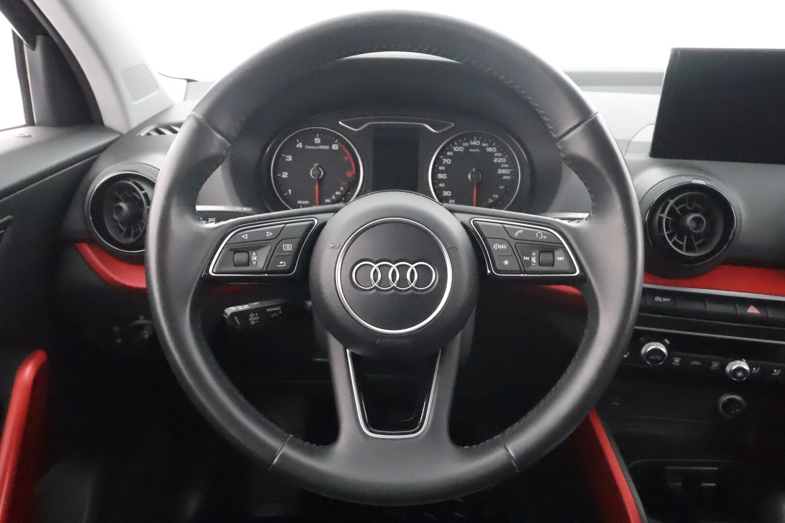 Audi Q2 2018 Business Sport 1,4 TFSI COD 110 kW S tronic * Webasto / Adapt.Vakkari / LED / Audi Smartphone / KeyLess / Peruutustutka - Kahdet renkaat aluvanteilla - HULLUT AVAJAISHULINAT KORKOTARJOUS 3,29 %