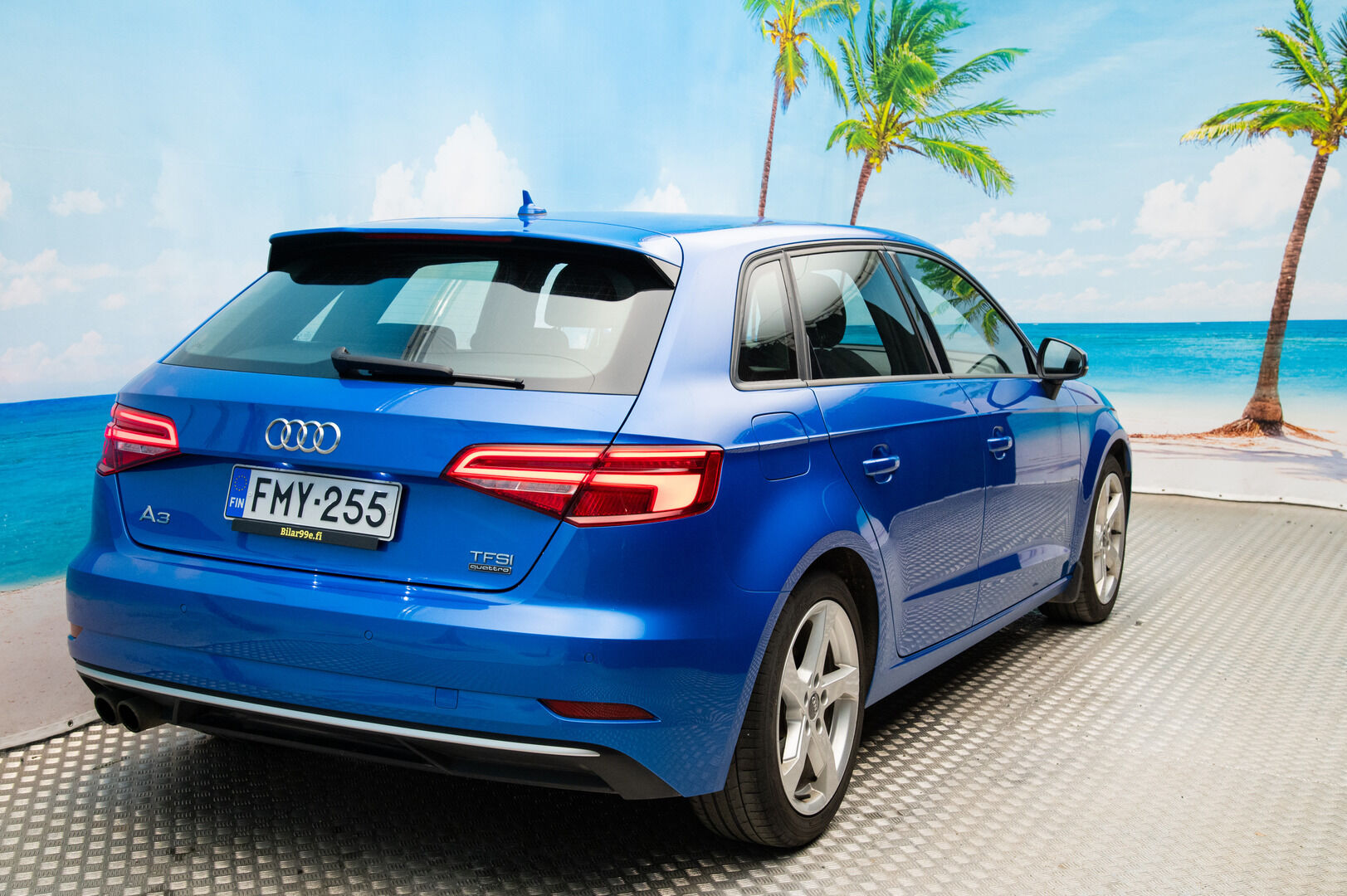 Audi A3 2018 Sportback Pro Business Sport Edition 2,0 TFSI 140 kW quattro S tronic / Adapt.vakkari / P-tutkat / Sport-penkit - 2 x renkaat / seuraava katsastus 01/27 / Hyvä huoltohistoria - HULLUT AVAJAISHULINAT KORKOTARJOUS 3,29 %