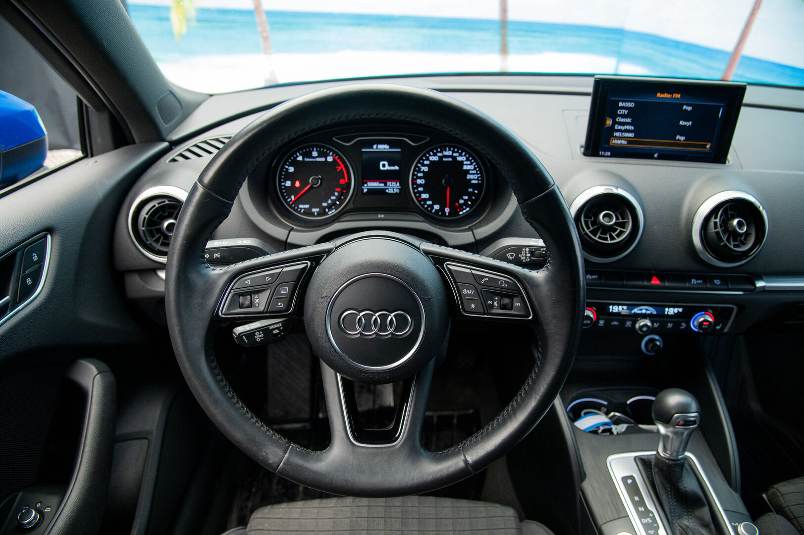 Audi A3 2018 Sportback Pro Business Sport Edition 2,0 TFSI 140 kW quattro S tronic / Adapt.vakkari / P-tutkat / Sport-penkit - 2 x renkaat / seuraava katsastus 01/27 / Hyvä huoltohistoria - HULLUT AVAJAISHULINAT KORKOTARJOUS 3,29 %