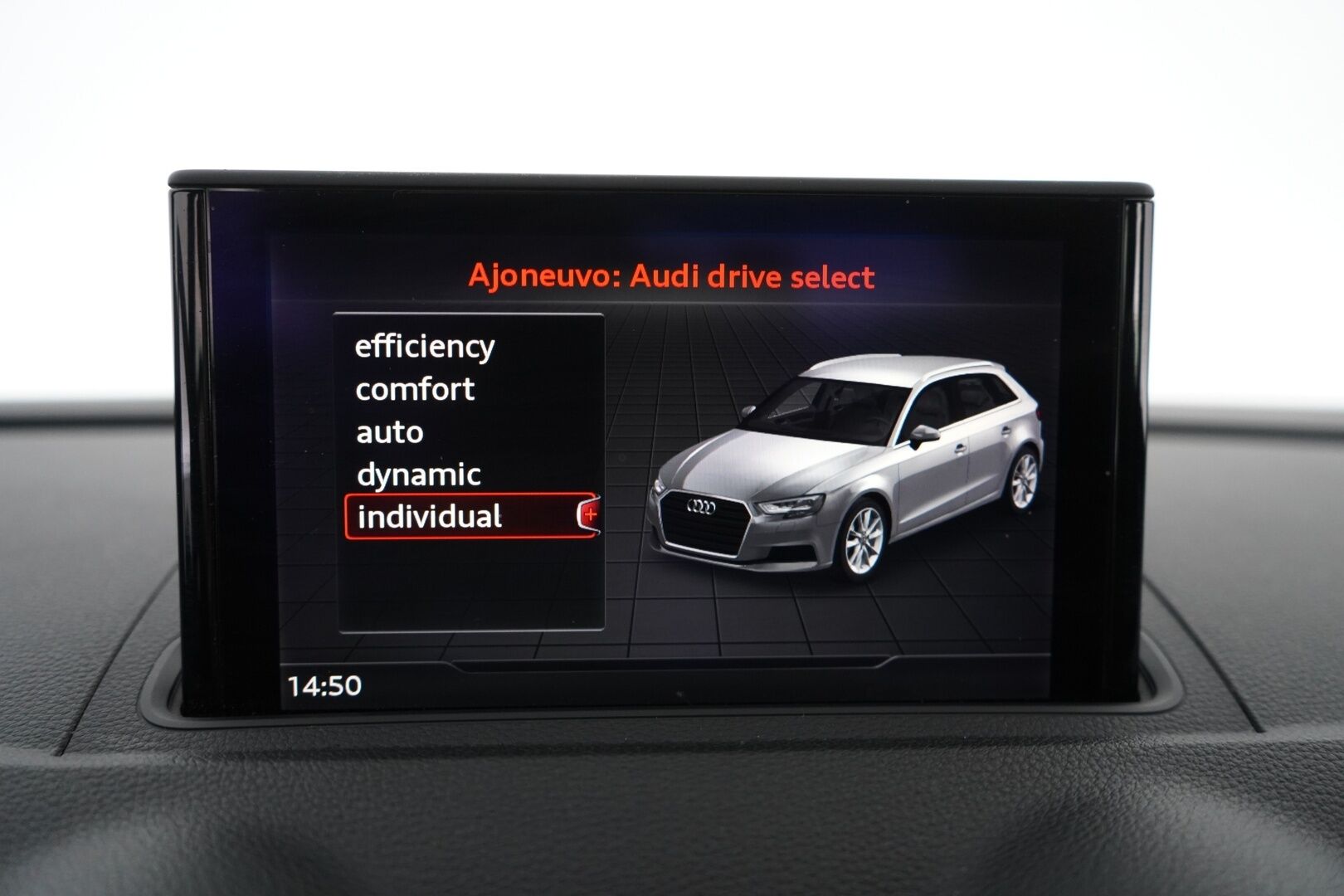 Audi A3 2018 Sportback Pro Business Sport Edition 2,0 TFSI 140 kW quattro S tronic - KATSO HINTA!! | ACC | P-tutkat | Sporttipenkit| Kahdet renkaat | Fiksut huollot