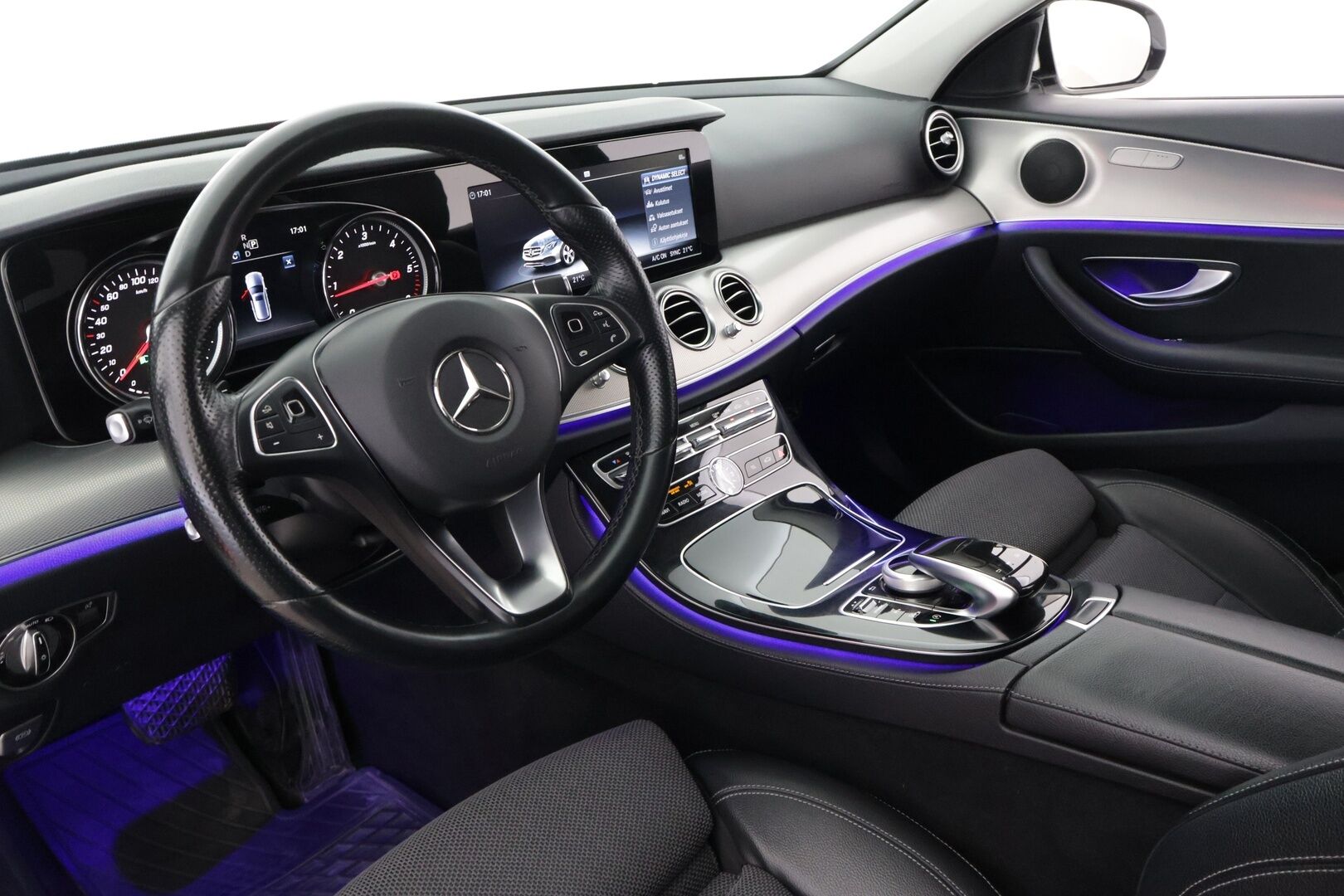 Mercedes-Benz E 2018 220 d 4Matic T A Premium Business *Vakkari / Puolinahat / Ambient / P.kamera / Koukku / Lohko!* - *Vakkari / Puolinahat / Ambient / P.kamera / Koukku / Lohko!*