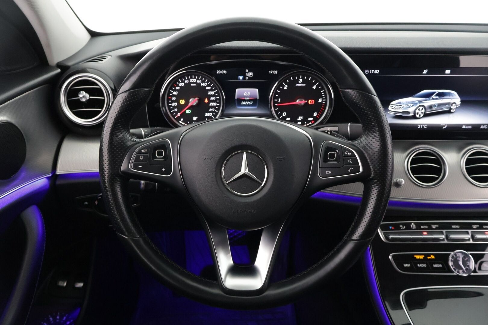 Mercedes-Benz E 2018 220 d 4Matic T A Premium Business *Vakkari / Puolinahat / Ambient / P.kamera / Koukku / Lohko!* - *Vakkari / Puolinahat / Ambient / P.kamera / Koukku / Lohko!*