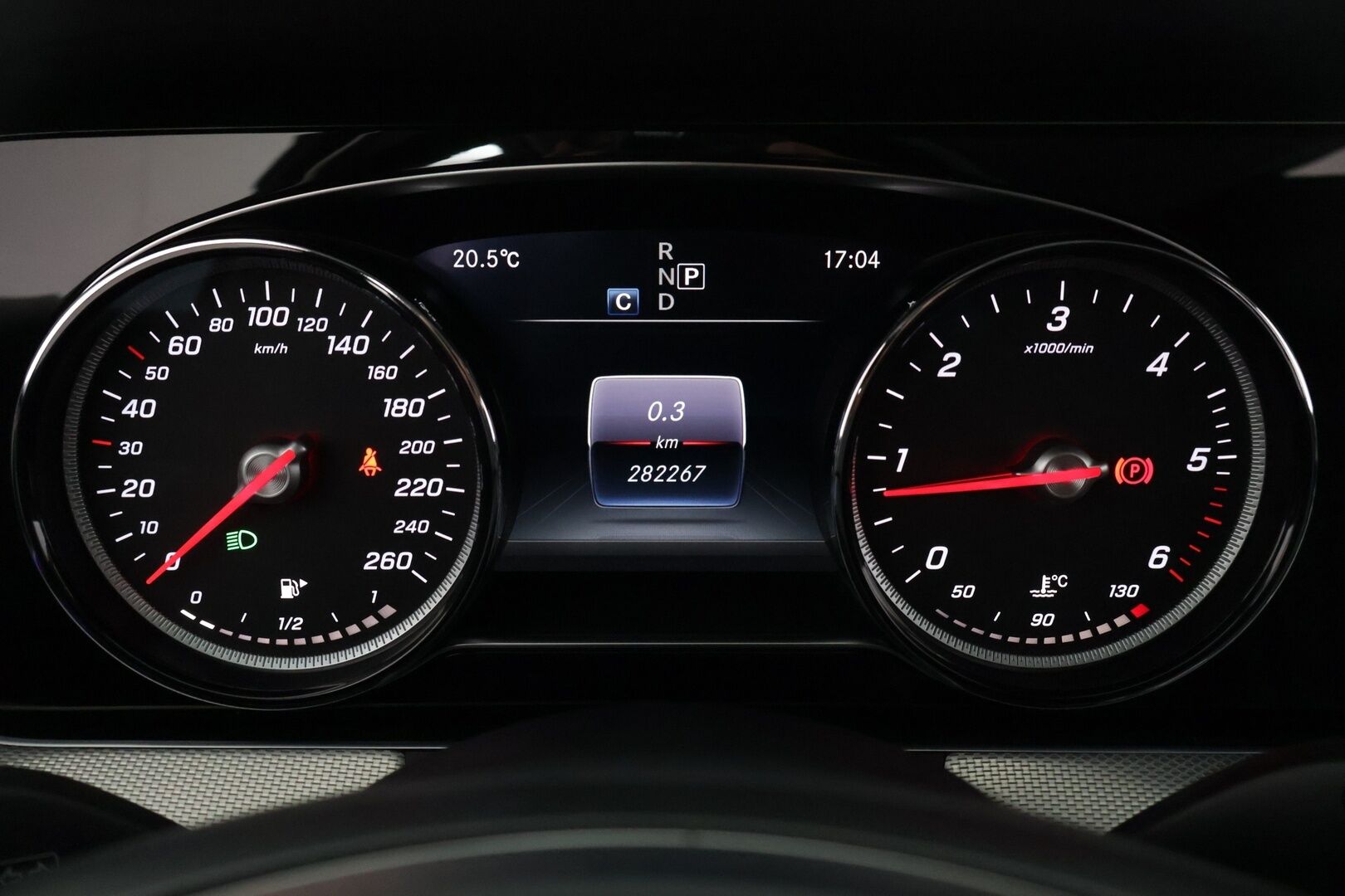 Mercedes-Benz E 2018 220 d 4Matic T A Premium Business *Vakkari / Puolinahat / Ambient / P.kamera / Koukku / Lohko!* - *Vakkari / Puolinahat / Ambient / P.kamera / Koukku / Lohko!*