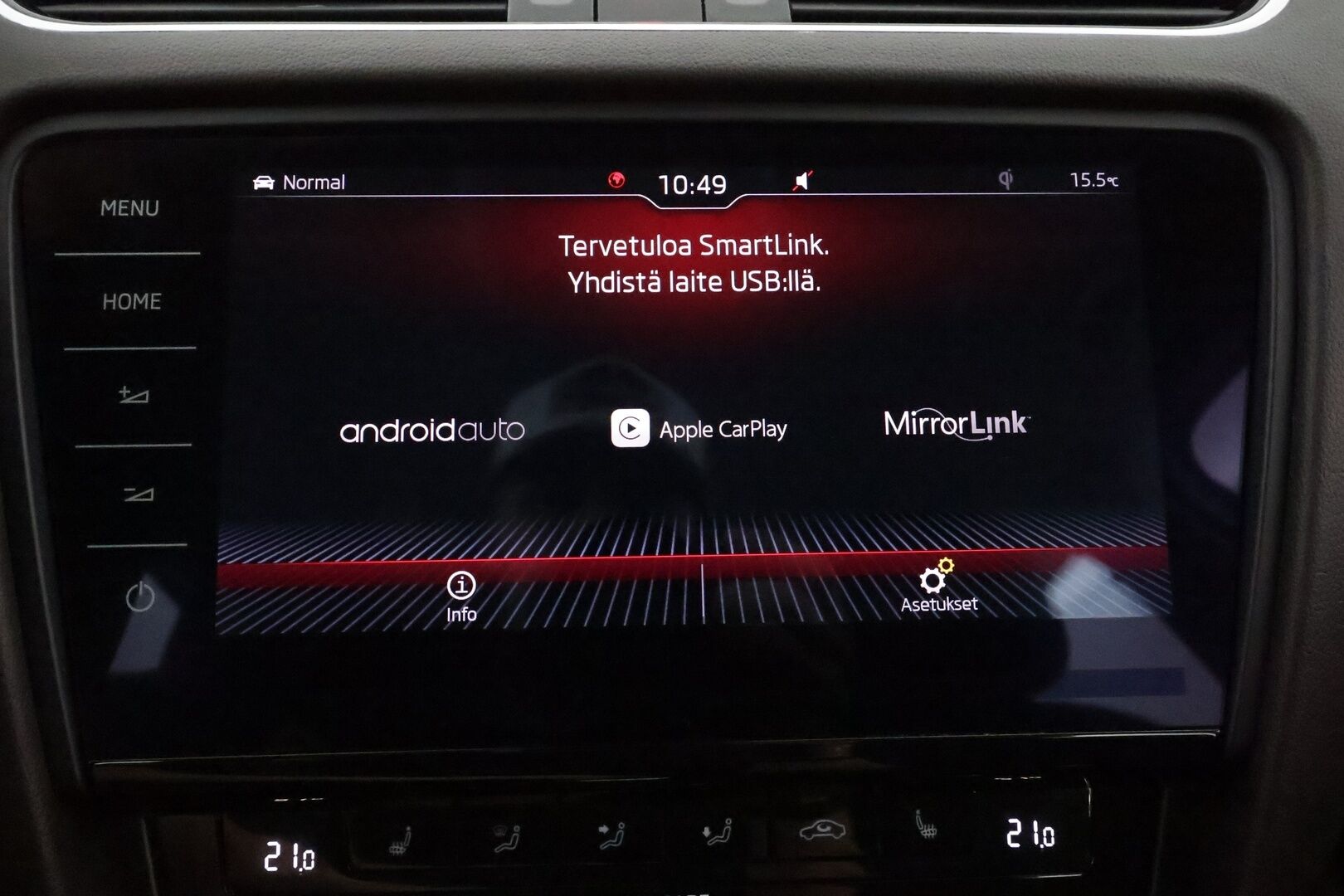 Skoda Octavia 2018 Combi 1,8 TSI L&K DSG. ** Webasto / Koukku / Adapt.Vakkari / Muistipenkki / P.Kamera / LED-valot / Canton / Navi ** - Suomi-auto / Kahdet Renkaat