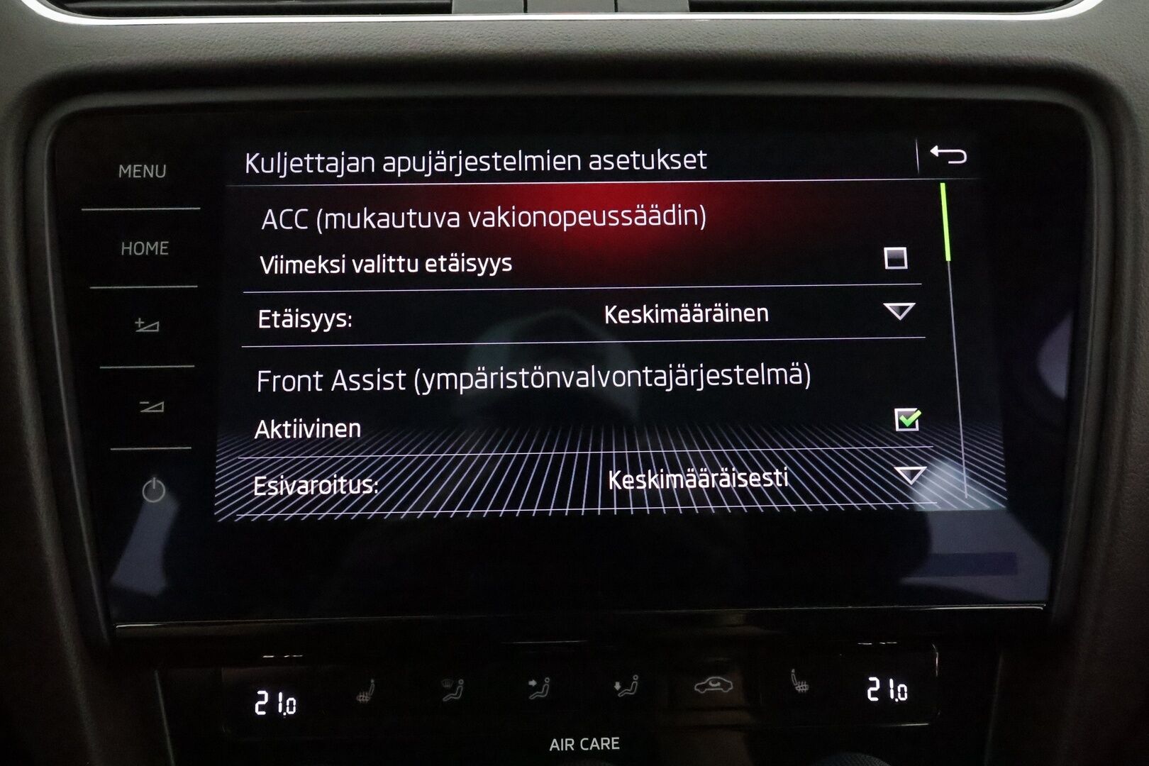 Skoda Octavia 2018 Combi 1,8 TSI L&K DSG. ** Webasto / Koukku / Adapt.Vakkari / Muistipenkki / P.Kamera / LED-valot / Canton / Navi ** - Suomi-auto / Kahdet Renkaat