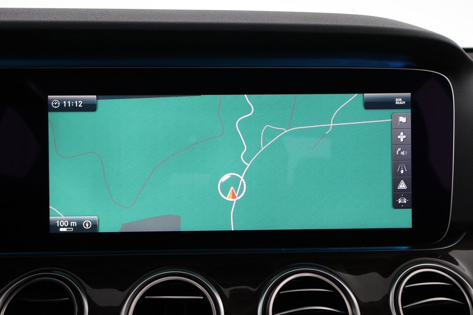 Mercedes-Benz E 2017 220 d A AMG - Widescreen / Peruutuskamera / Multibeam LED / Kattoluukku / Puolinahkasisusta / Navi / Apple&Android / Kahdet hyvät renkaat aluvantein!