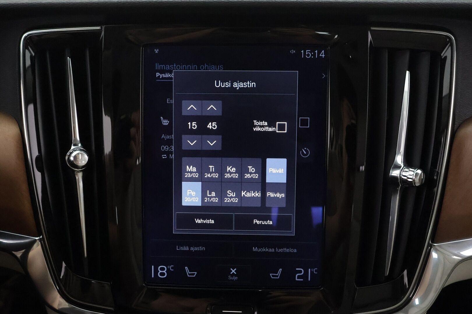 Volvo V90 2019 T8 AWD Business Inscription aut * Pilot Assist / Webasto / Muistipenkki / LED / P.Kamera / Sporttinahat * - Kahdet Renkaat / 2x Lataus / Suomi-auto