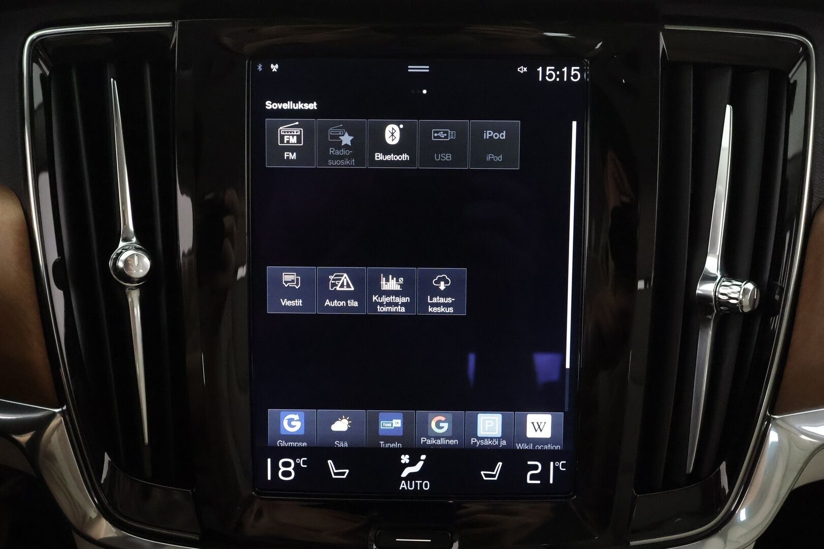 Volvo V90 2018 T8 AWD Business Inscription aut * Polestar /  Pilot Assist / Webasto / Muistipenkki / Full LED / P.Kamera / Sporttinahat * - Kahdet Renkaat / 2x Lataus / Suomi-auto