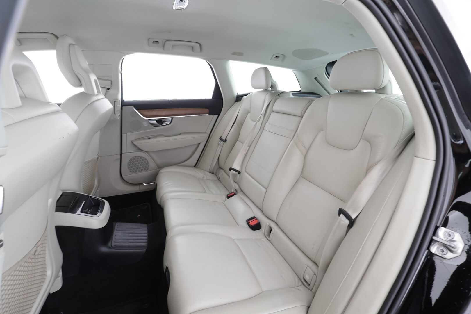 Volvo V90 2018 T8 AWD Business Inscription aut * Polestar /  Pilot Assist / Webasto / Muistipenkki / Full LED / P.Kamera / Sporttinahat * - Kahdet Renkaat / 2x Lataus / Suomi-auto - HULLUT AVAJAISHULINAT KORKOTARJOUS 3,29 %