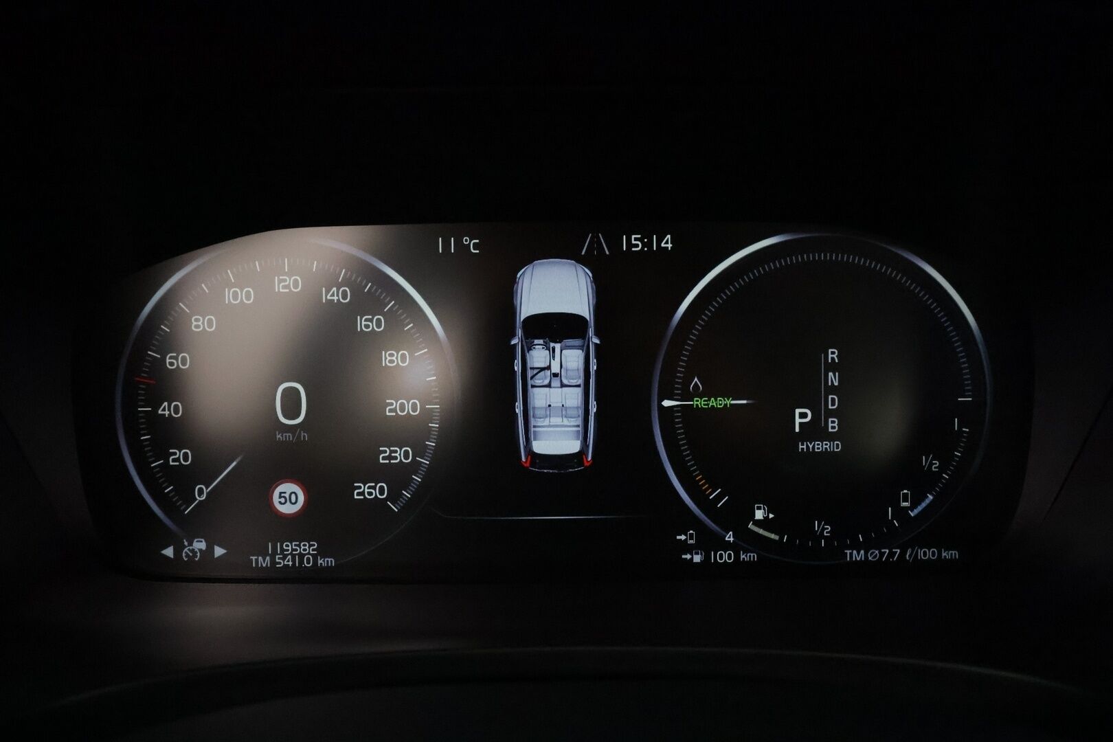 Volvo V90 2018 T8 AWD Business Inscription aut * Polestar /  Pilot Assist / Webasto / Muistipenkki / Full LED / P.Kamera / Sporttinahat * - Kahdet Renkaat / 2x Lataus / Suomi-auto