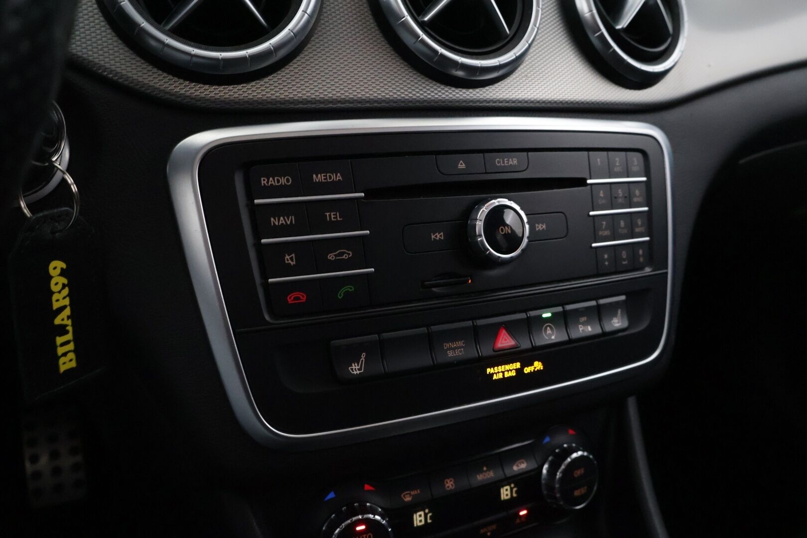 Mercedes-Benz CLA 2016 220 d 4MATIC Shooting Brake AMG - | Harman/Kardon | Lohko+S.Lämmitin | Muistipenkit | Panorama | Nahkasisusta |
