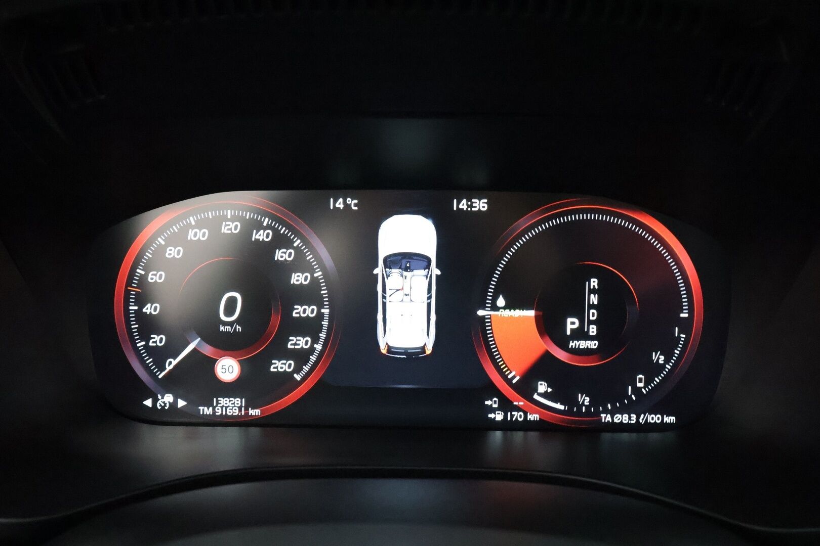 Volvo XC60 2018 T8 AWD R-Design aut * Pilot assist / Webasto / Koukku / 360-kamera / Full-LED / Panorama / Muistipenkki / Ilma-alusta * - Suomi-auto / Akku kuntotarkastettu / 2x Lataus - HULLUT AVAJAISHULINAT KORKOTARJOUS 3,29 %