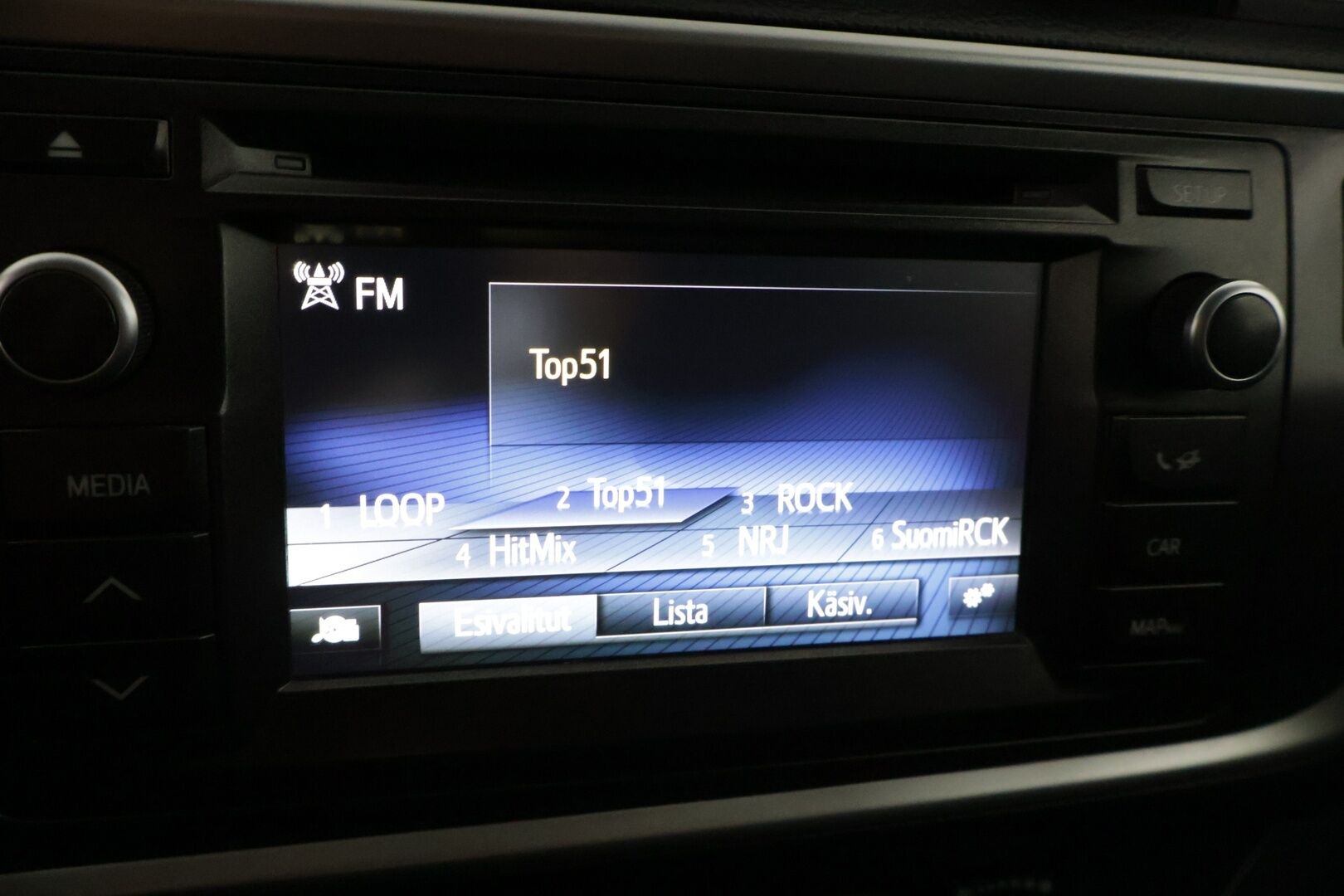 Toyota Auris 2015 TOYOTA AURIS *Peruutuskamera / Penkinlämmittimet / Vakionopeudensäädin / 2x Renkaat - Bluetooth / Monitoimiohjauspyörä / Tummennetut takaikkunat / Keskuslukitus kaukosäätöinen 