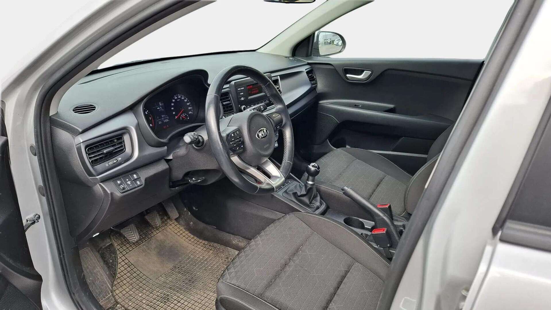 Kia Rio 2018 1,2 ISG LX EcoDynamics -  | Lohko | Koukku | Ratinlämmitin | Merkkiliikkeen huoltohistoria | Suomi-auto |