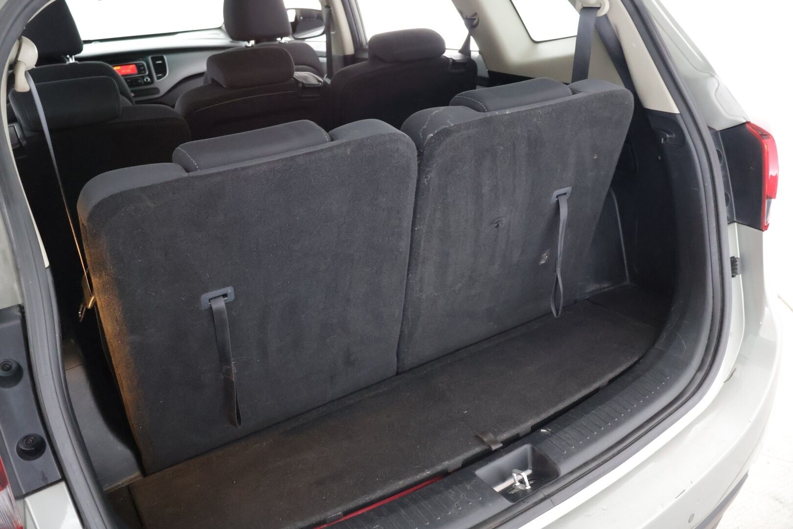 Kia Carens 2018 1,6 ISG LX EcoDynamics 7P - Vetokoukku | Vakkari | Tutka | Lohkolämmitin | Juuri huollettu | Kahdet renkaat | Loisto valinta 7-paikkaiselle - KORKO VAIN 3,99 %