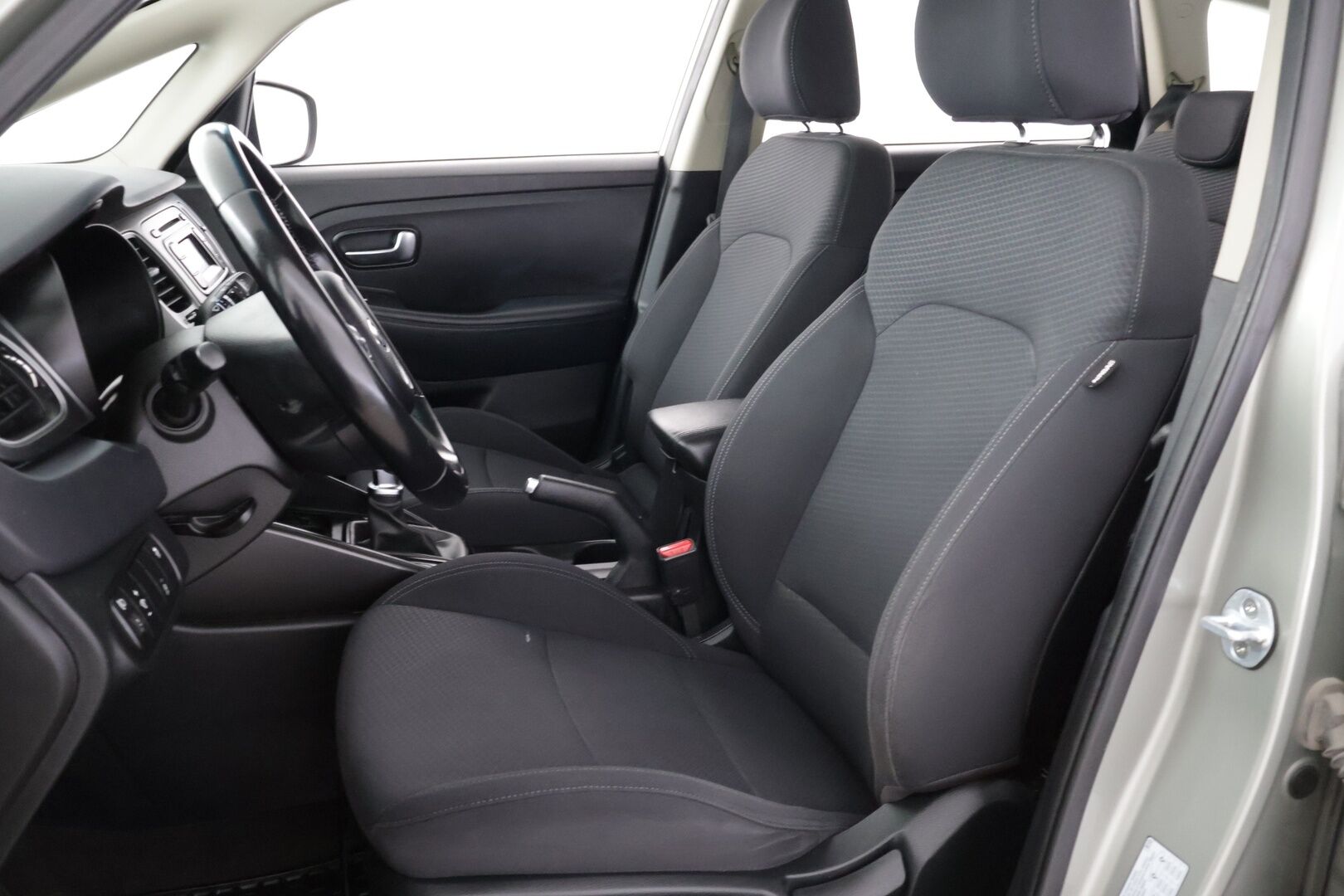Kia Carens 2018 1,6 ISG LX EcoDynamics 7P - Vetokoukku | Vakkari | Tutka | Lohkolämmitin | Juuri huollettu | Kahdet renkaat | Loisto valinta 7-paikkaiselle - KORKO VAIN 3,99 %