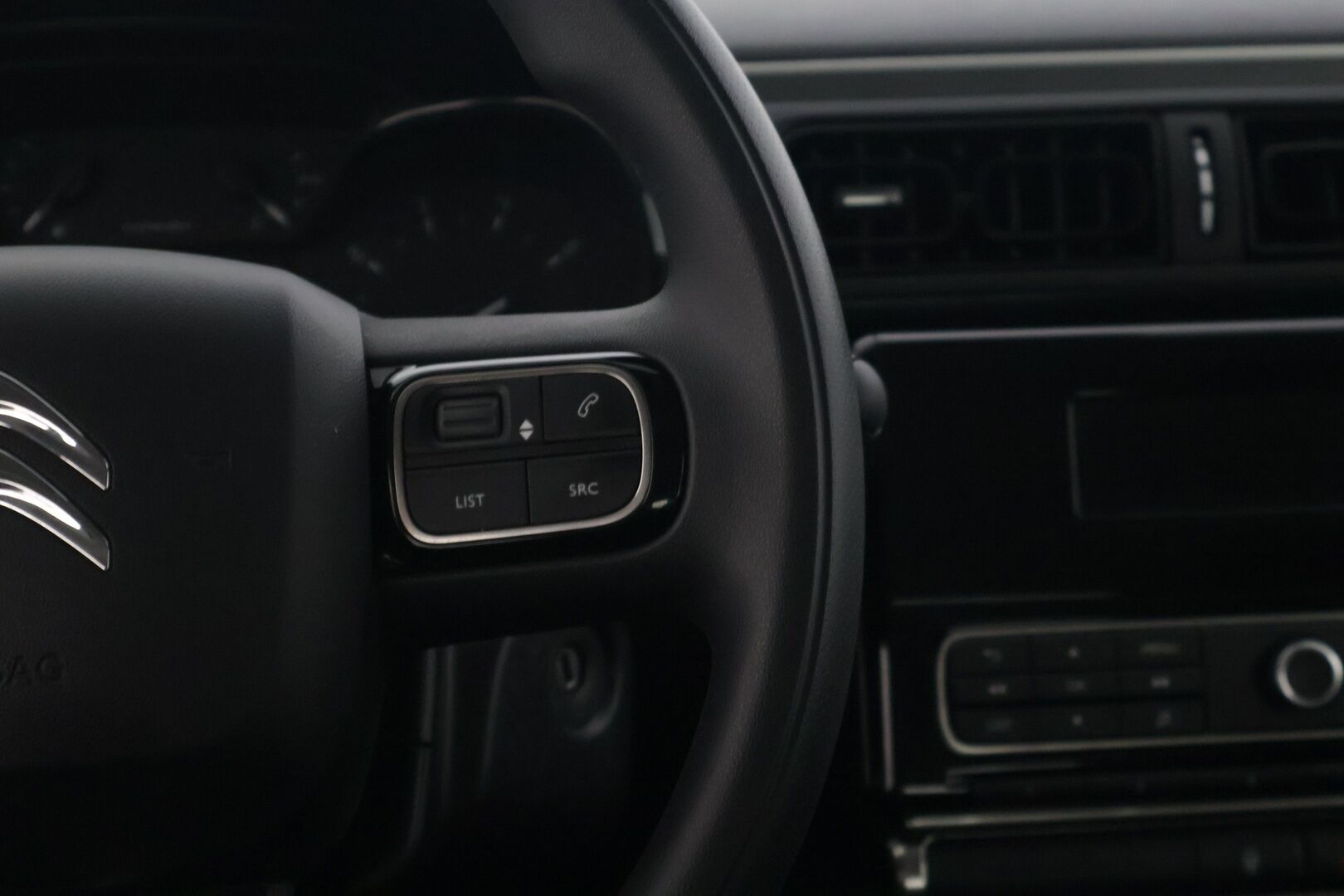 Citroen C3 2018 PureTech 82 Feel - | 1-om. Suomi-auto | Vakionopeudensäädin | Lane Assist | Bluetooth | LED | Kahdet Michelinin renkaat! | Jakohihna vaihdettu 47tkm kohdalla! |