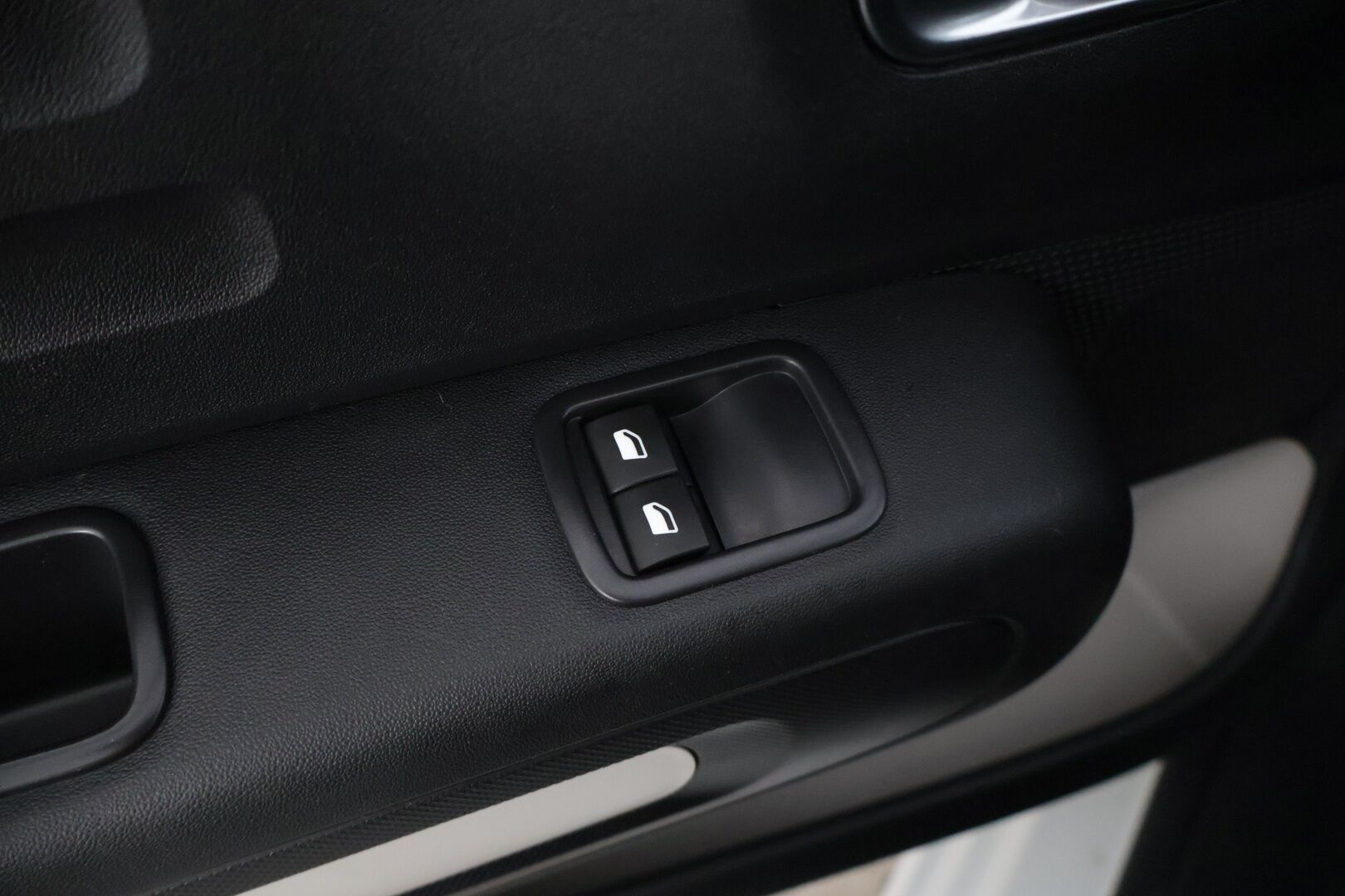 Citroen C3 2018 PureTech 82 Feel - | 1-om. Suomi-auto | Vakionopeudensäädin | Lane Assist | Bluetooth | LED | Kahdet Michelinin renkaat! | Jakohihna vaihdettu 47tkm kohdalla! |