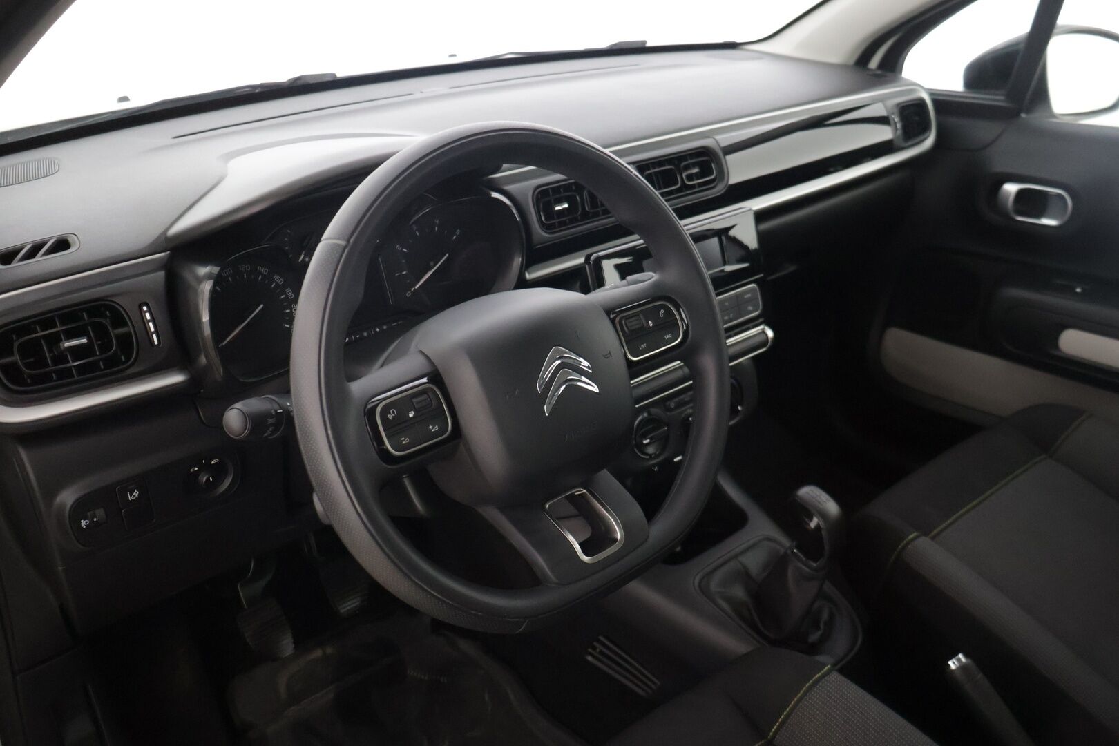 Citroen C3 2018 PureTech 82 Feel - | 1-om. Suomi-auto | Vakionopeudensäädin | Lane Assist | Bluetooth | LED | Kahdet Michelinin renkaat! | Jakohihna vaihdettu 47tkm kohdalla! |