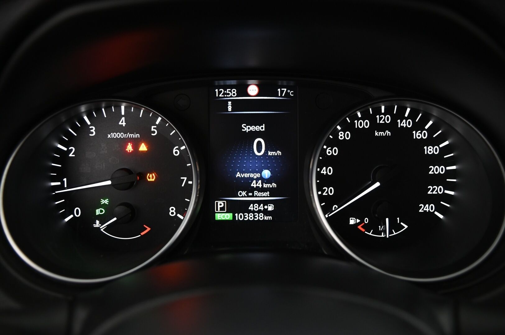 Nissan Qashqai 2018 DIG-T 115 N-Connecta 2WD Xtronic LED PFEB *Myydään Huutokaupat.com* - *Lohko / Navi / Keyless / Koukku / Autom. Ilmastointi / 2x Renkaat ja vanteet*
