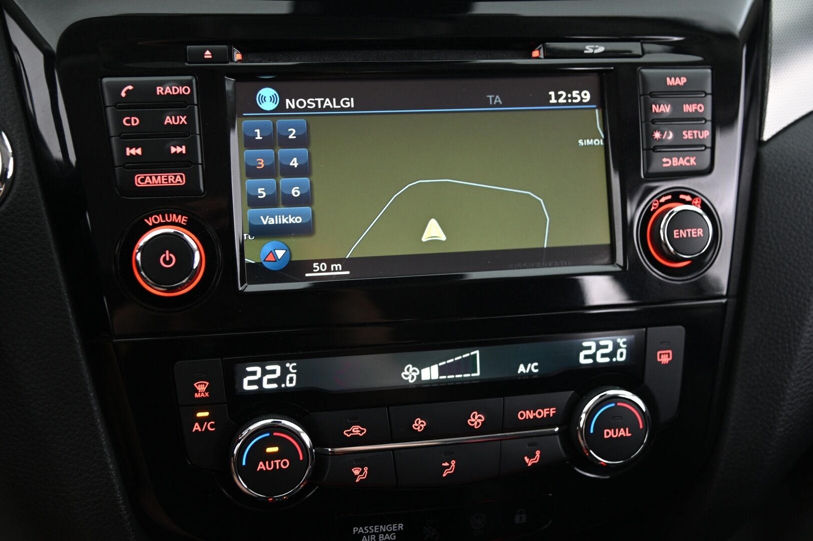 Nissan Qashqai 2018 DIG-T 115 N-Connecta 2WD Xtronic LED PFEB *Myydään Huutokaupat.com* - *Lohko / Navi / Keyless / Koukku / Autom. Ilmastointi / 2x Renkaat ja vanteet*