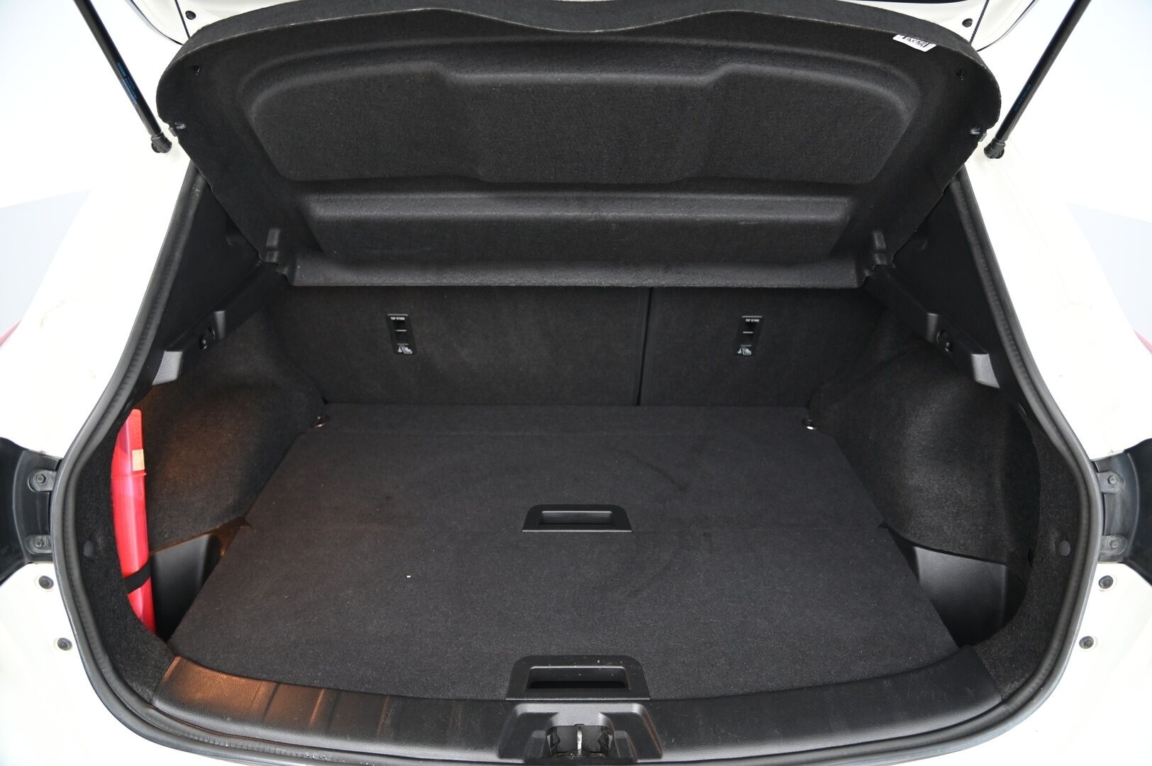 Nissan Qashqai 2018 DIG-T 115 N-Connecta 2WD Xtronic LED PFEB *Myydään Huutokaupat.com* - *Lohko / Navi / Keyless / Koukku / Autom. Ilmastointi / 2x Renkaat ja vanteet*