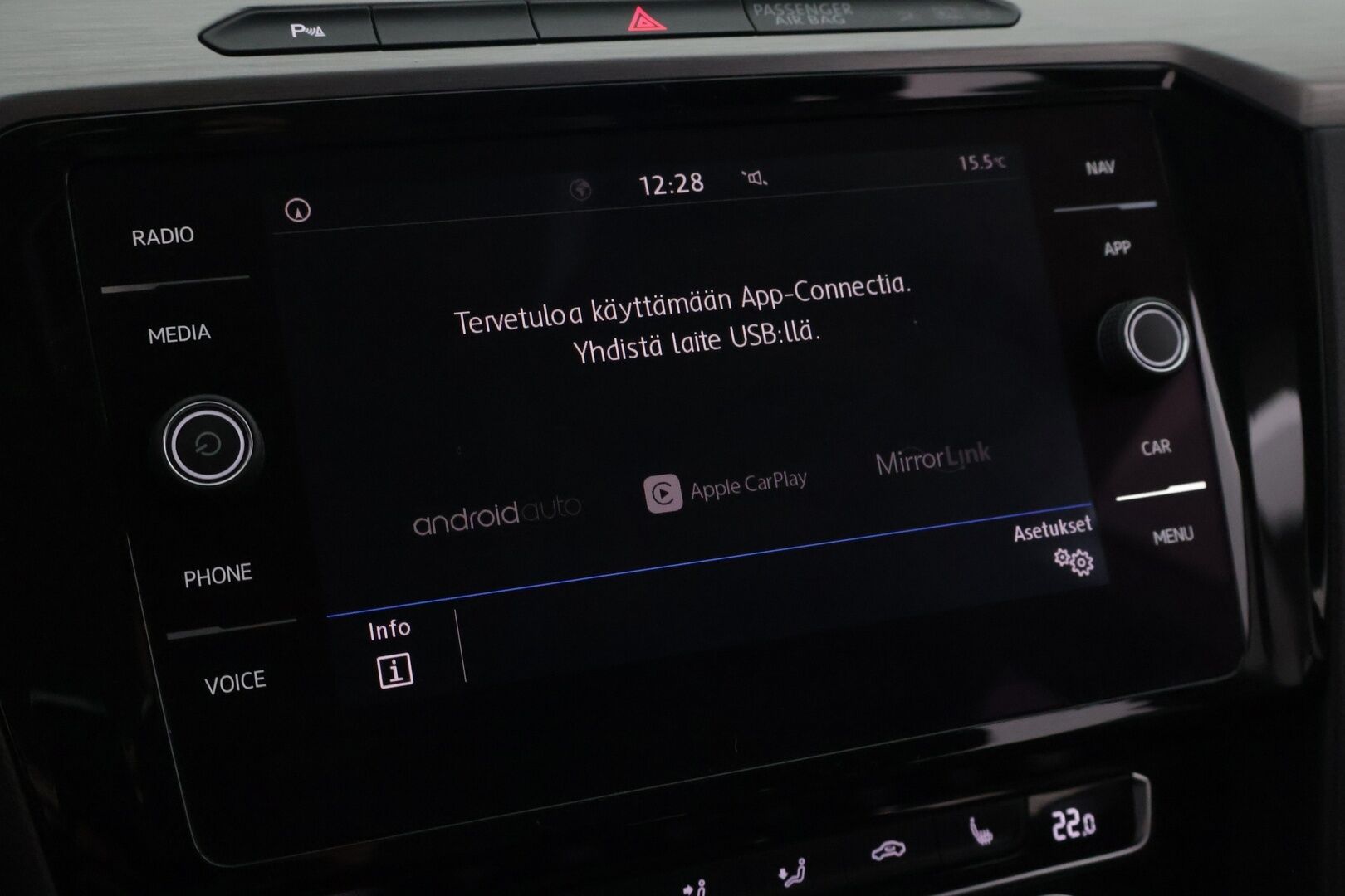 Volkswagen Arteon 2018 Arteon 1,5 TSI EVO 110 kW (150 hv) DSG-automaatti - ACC / Webasto / Keyless / Navi / ErgoComfort / CarPlay & Android Auto / Jakohihna 05/25